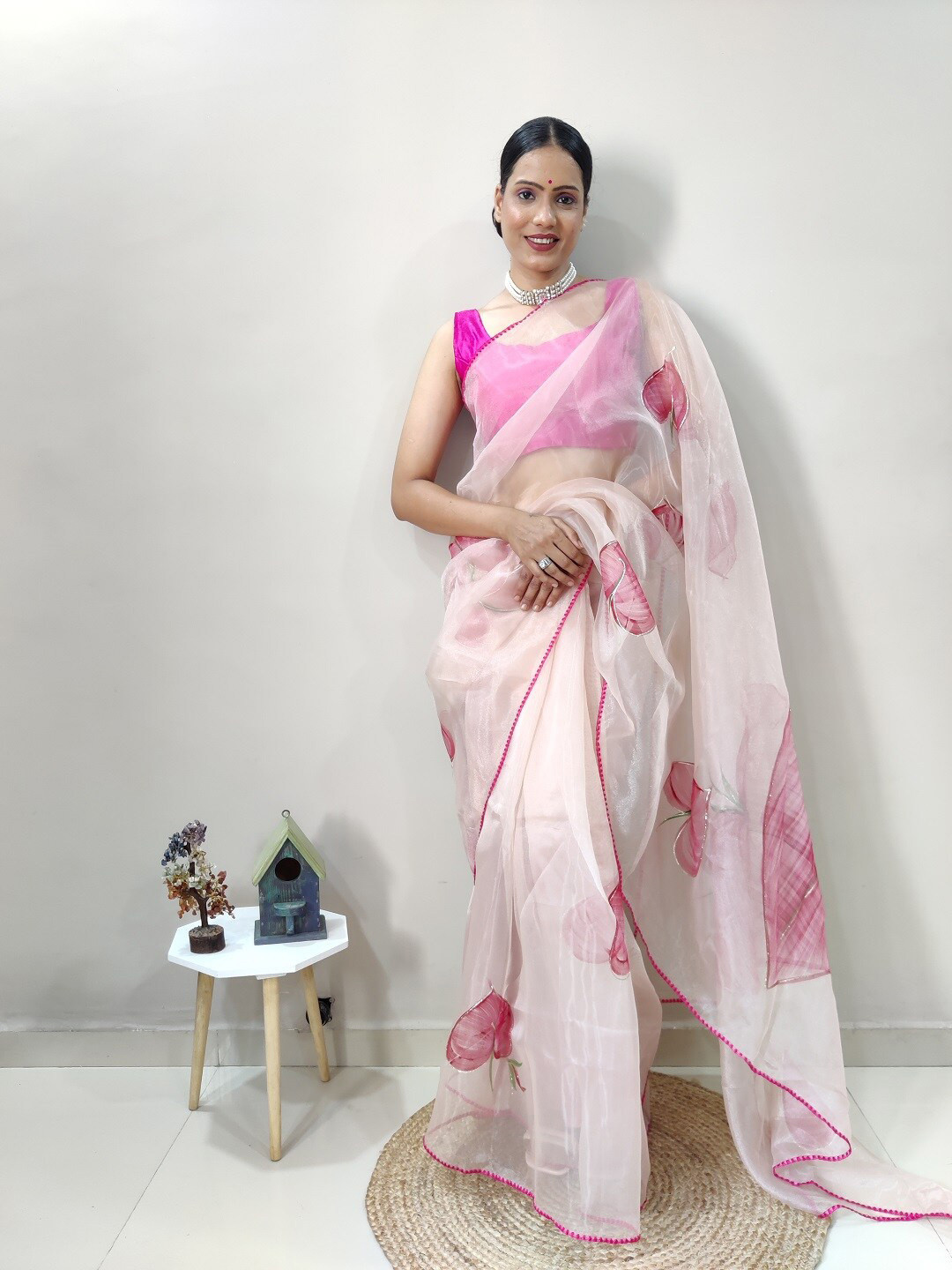 

TEEYA CREATION Floral Printed Organza Saree, Pink