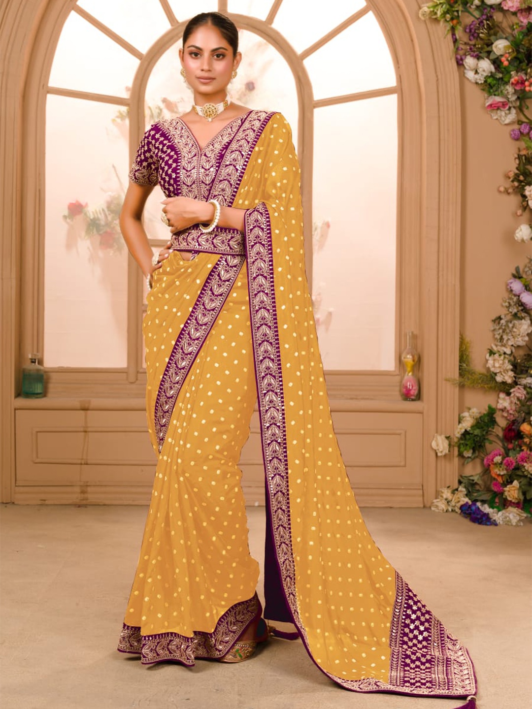 

TEEYA CREATION Geometric Printed Sequinned Detailed Belted Saree, Mustard