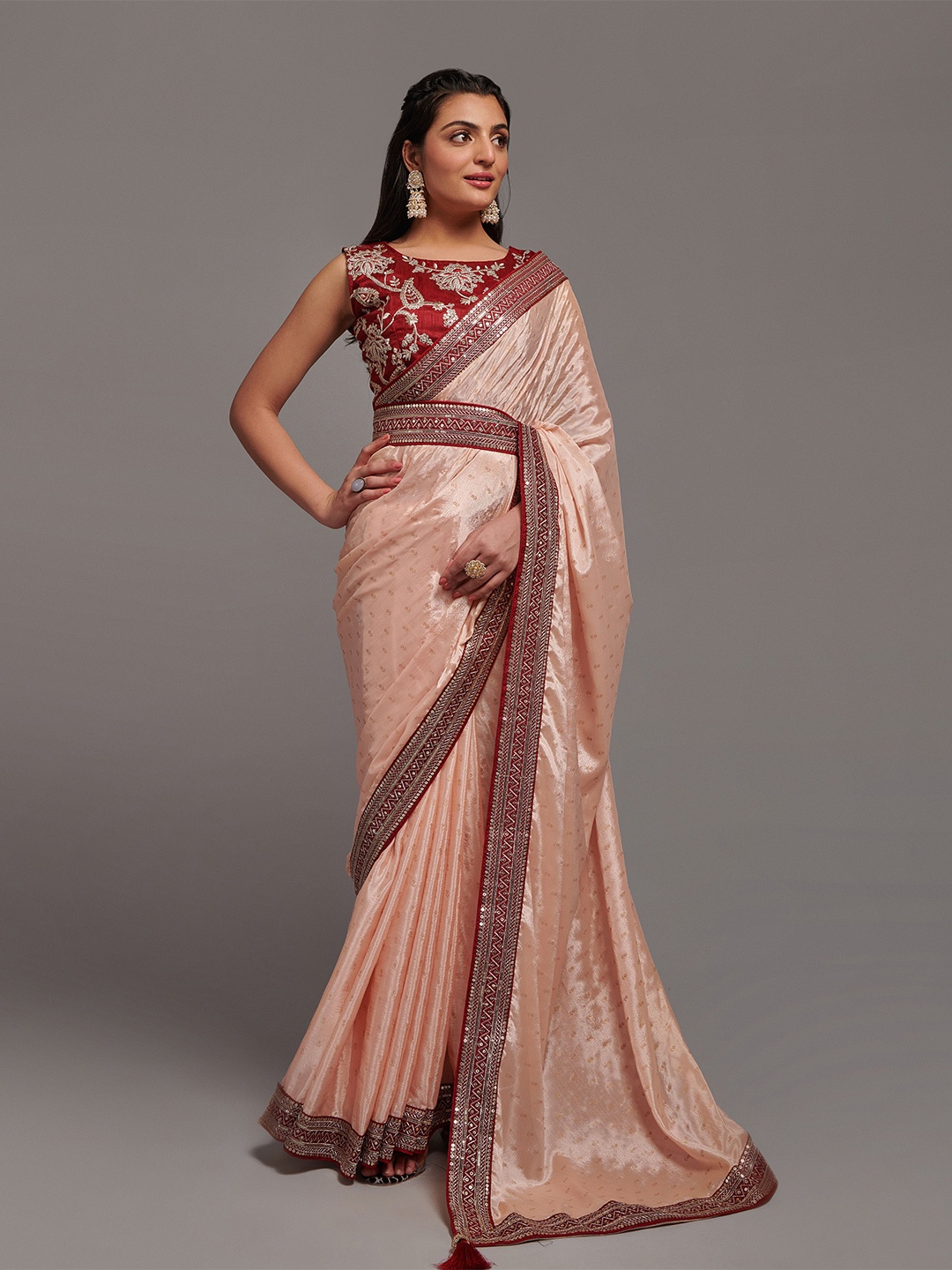

TEEYA CREATION Ethnic Motifs Printed Sequinned Detailed Belted Saree, Peach