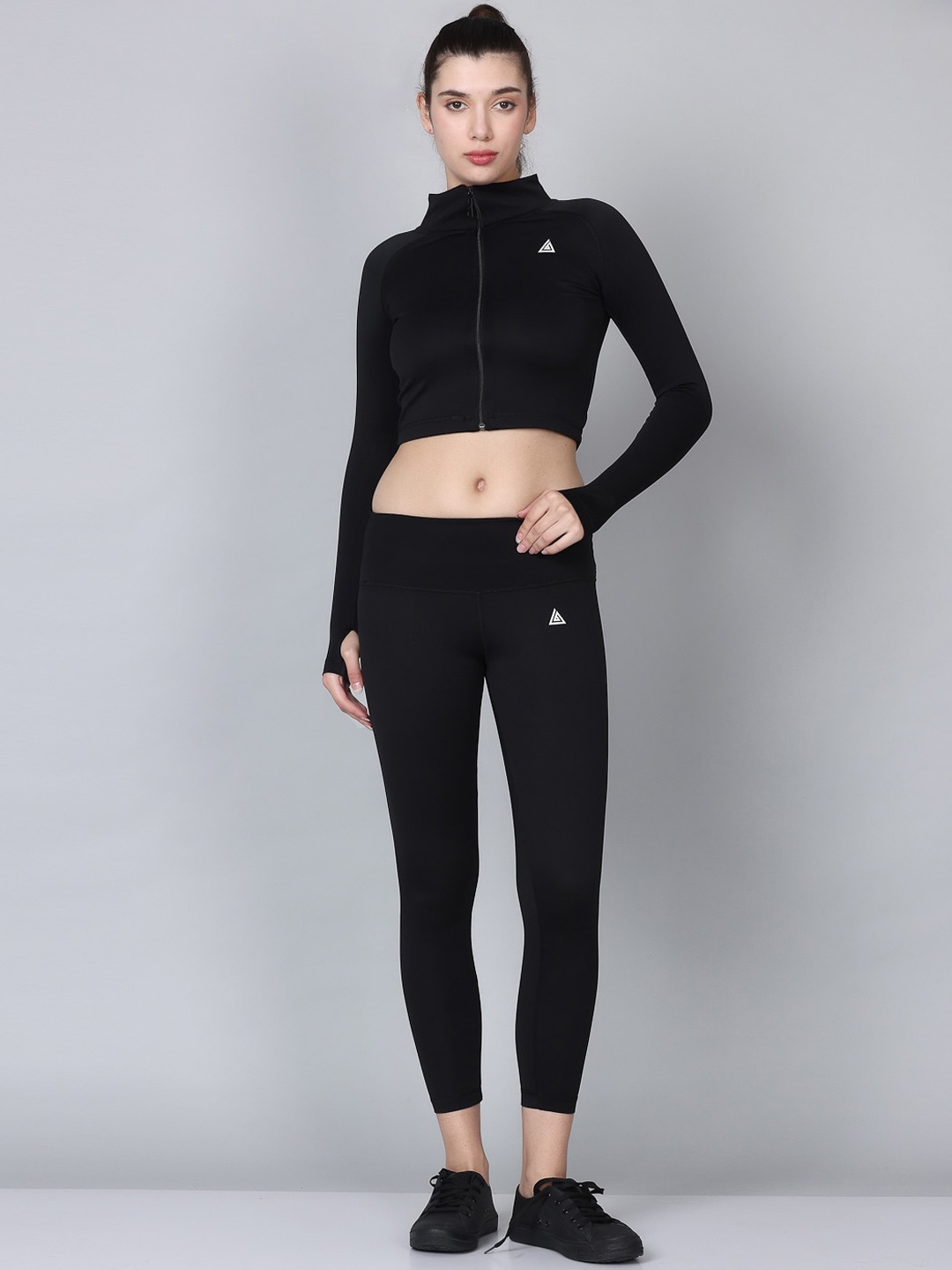 

Aesthetic Bodies Mock Collar Long Sleeves Gym Jacket & Mid-Rise Tights, Black