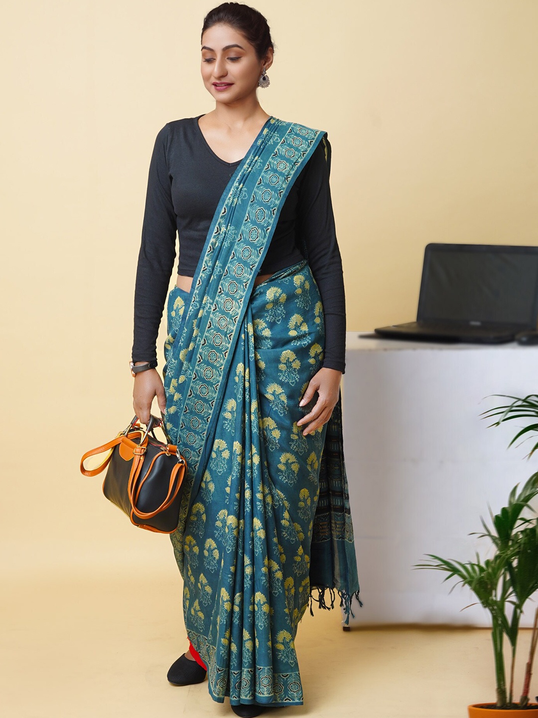 

Unnati Silks Ajrak Block Print Saree, Blue