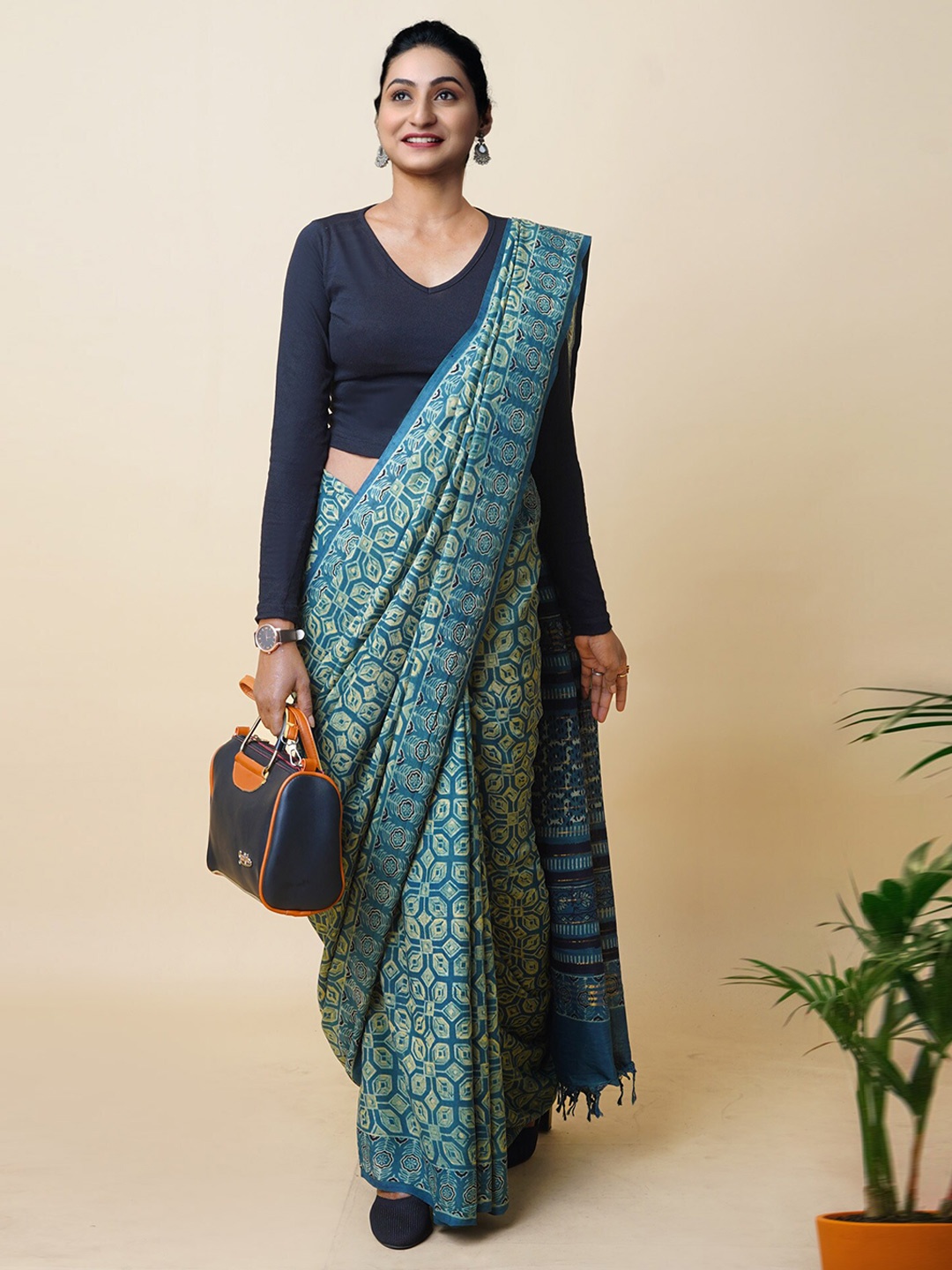 

Unnati Silks Ajrak Block Print Saree, Blue