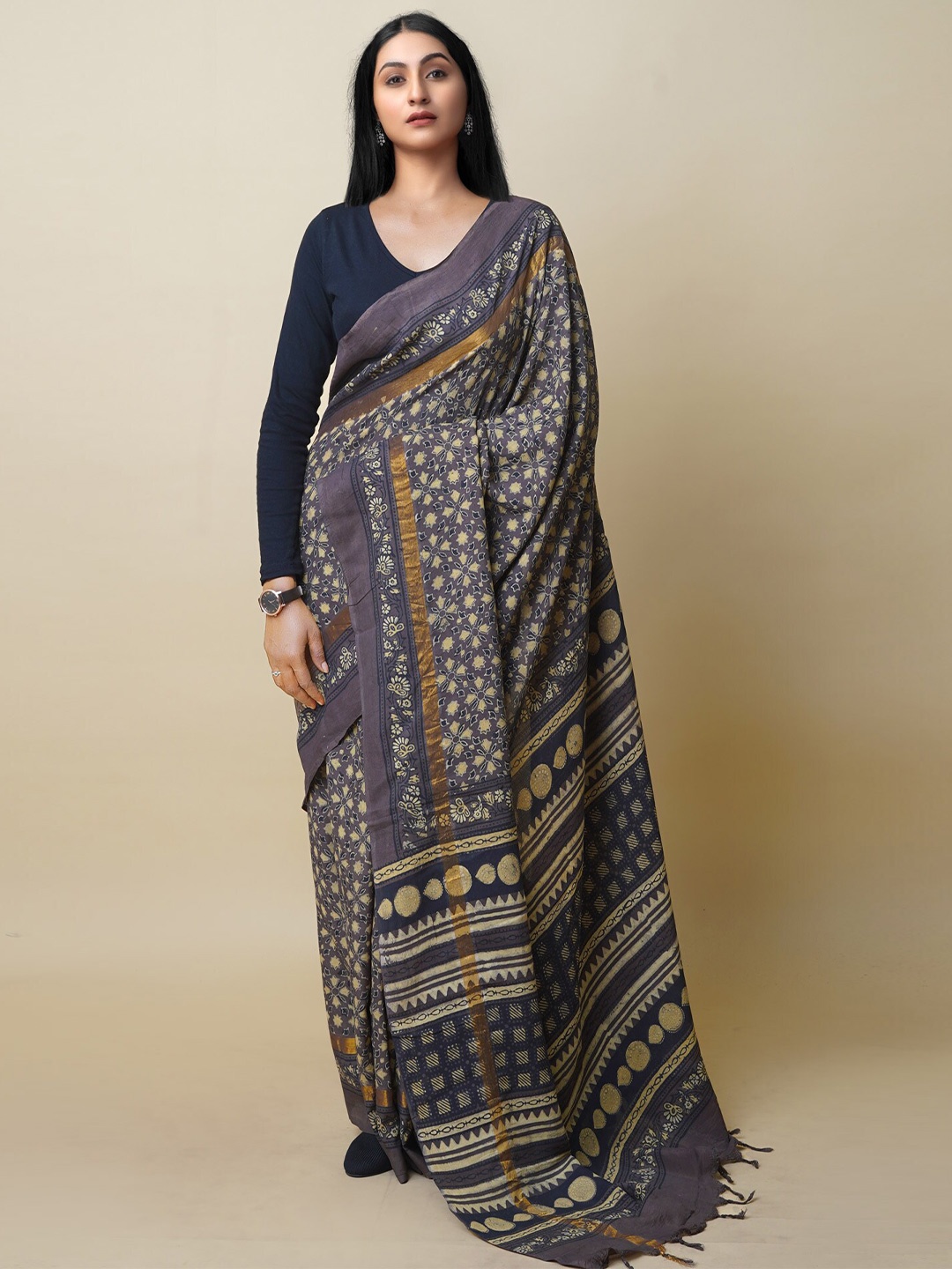 

Unnati Silks Ajrak Block Silk Blend Handloom Block Print Saree, Brown