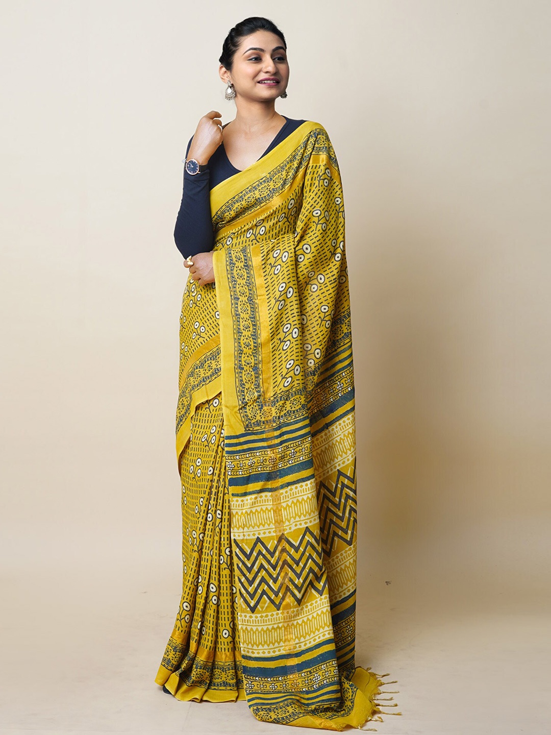 

Unnati Silks Ajrak Block Silk Blend Handloom Block Print Saree, Yellow