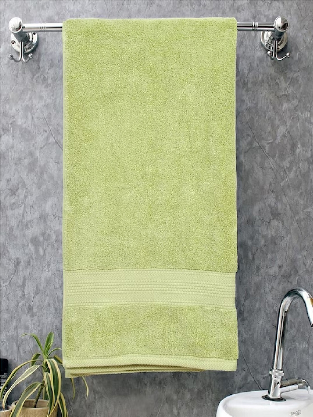 

BOMBAY DYEING Lime Green Pure Cotton 650 GSM Bath Towel