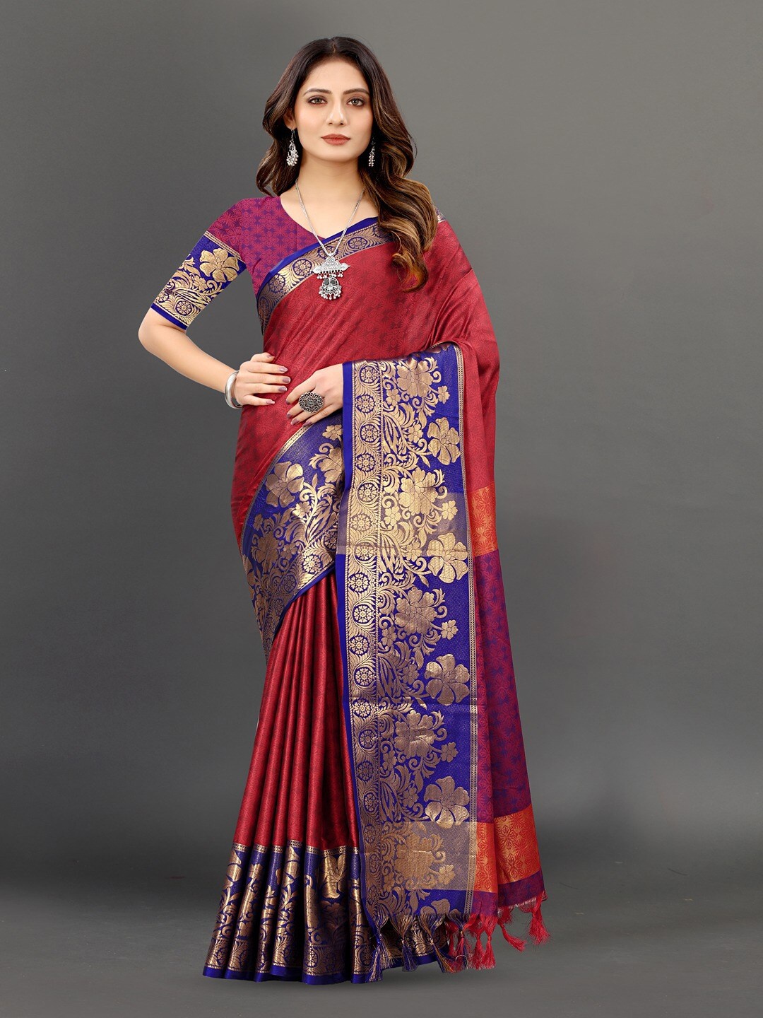 

Vilochan Woven Design Zari Silk Cotton Banarasi Saree, Red