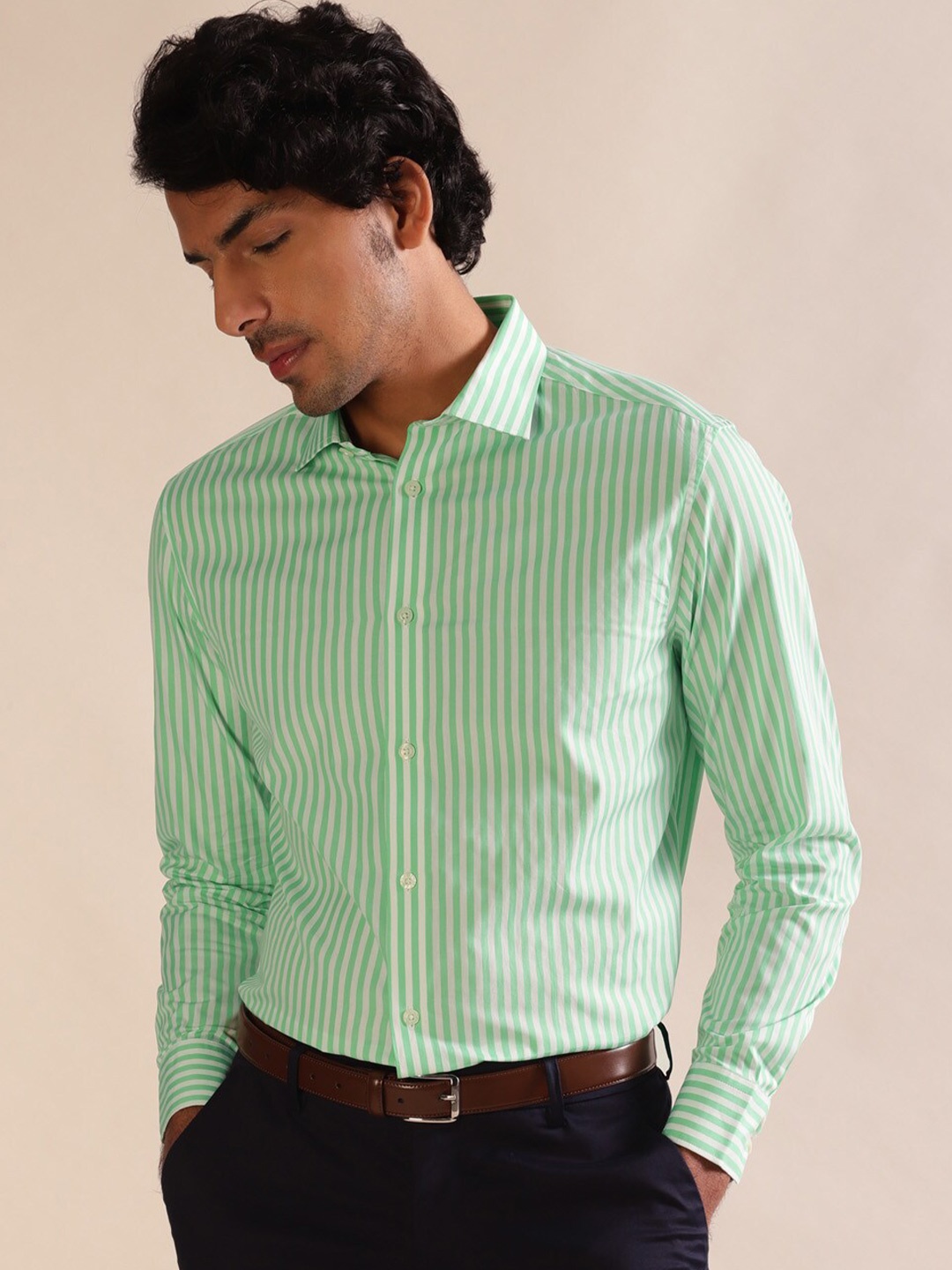 

Andamen Premium Men Long Sleeve Cutaway Slim Fit Shirt, Green