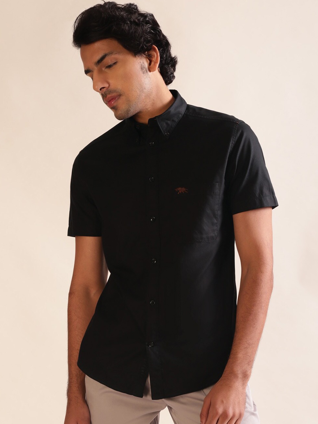 

Andamen Signature Fundamentals Premium Half Sleeve Slim Fit Shirt, Black