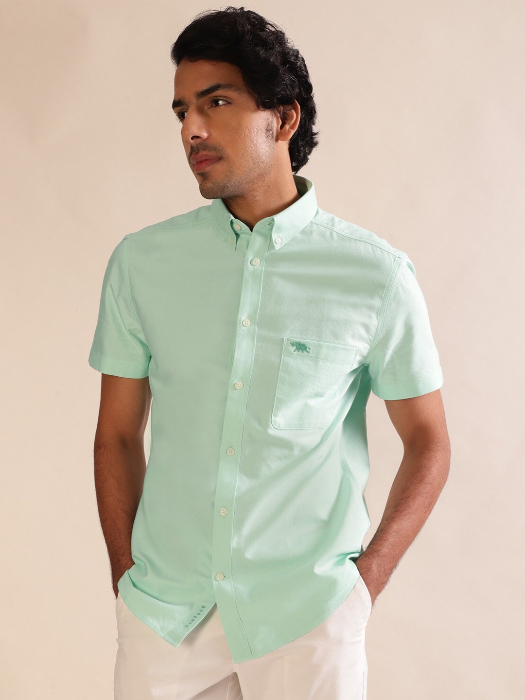 

Andamen Premium Men Solid Patch Pocket Opaque Casual Shirt, Green