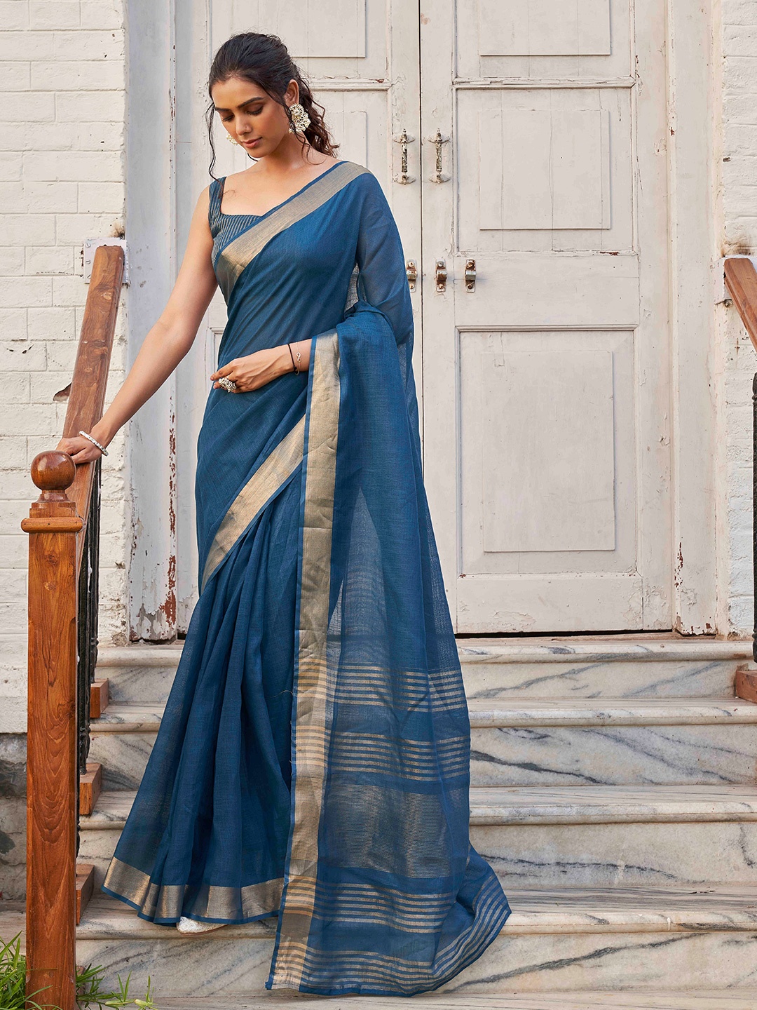 

Tikhi Imli Jacquard Zari Border Ready to Wear Saree, Teal