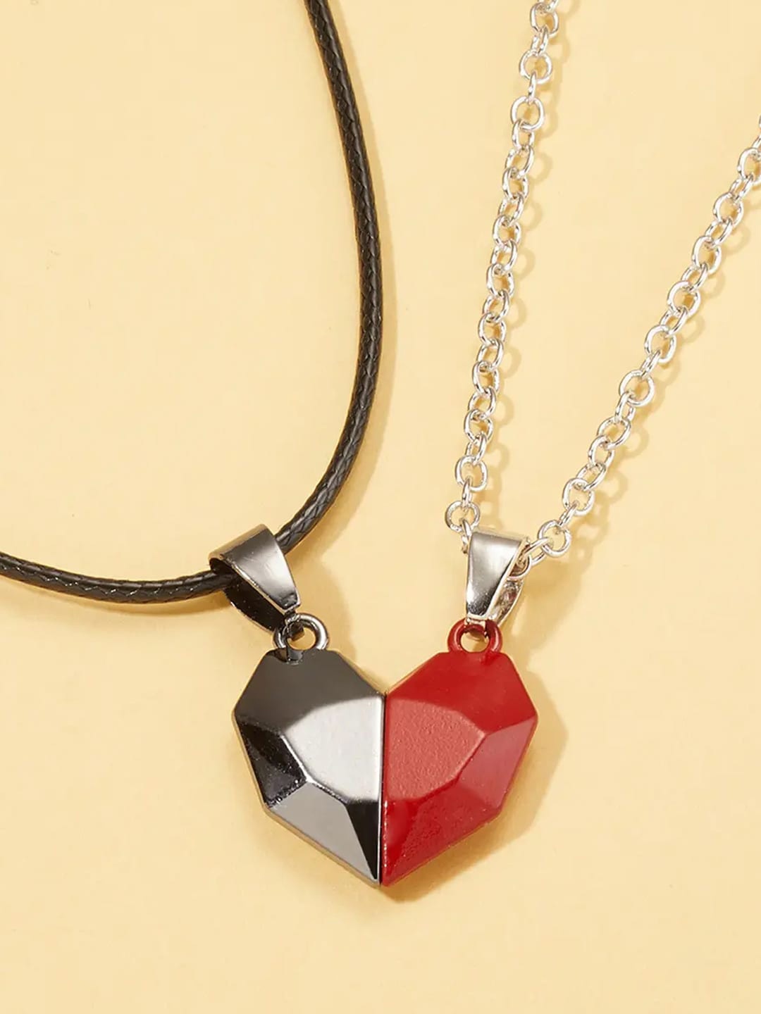 

OOMPH Set Of 2 Heart Shaped Pendants, Red