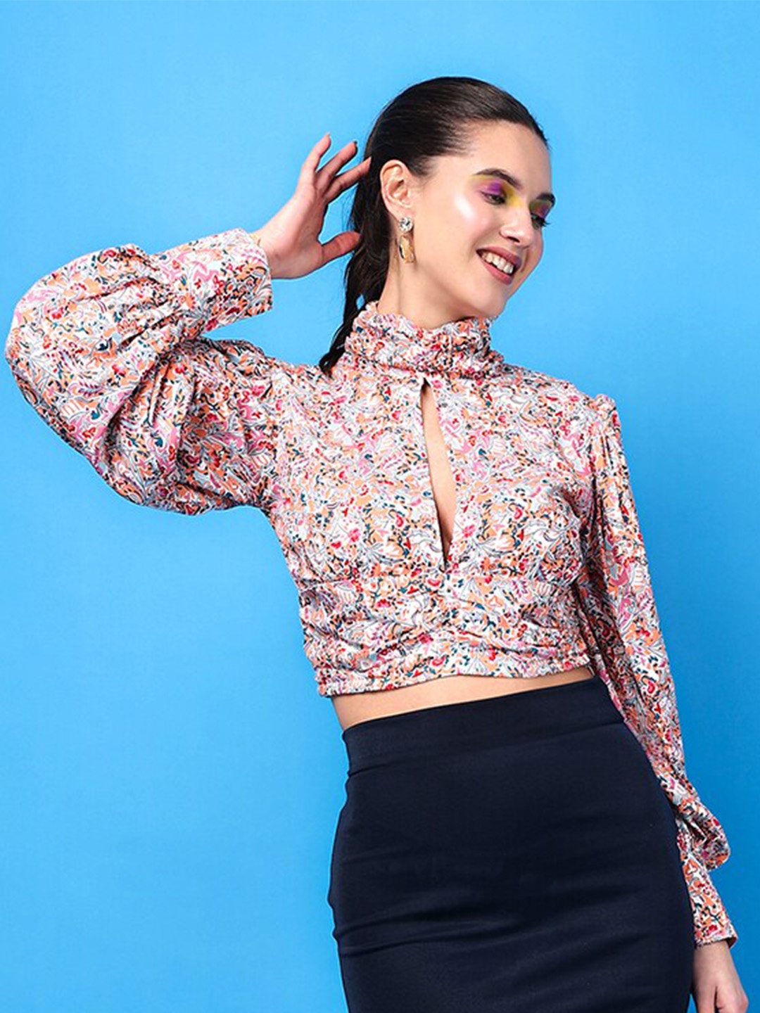 

SCORPIUS Floral Print High Neck Cuffed Sleeves Top, Orange