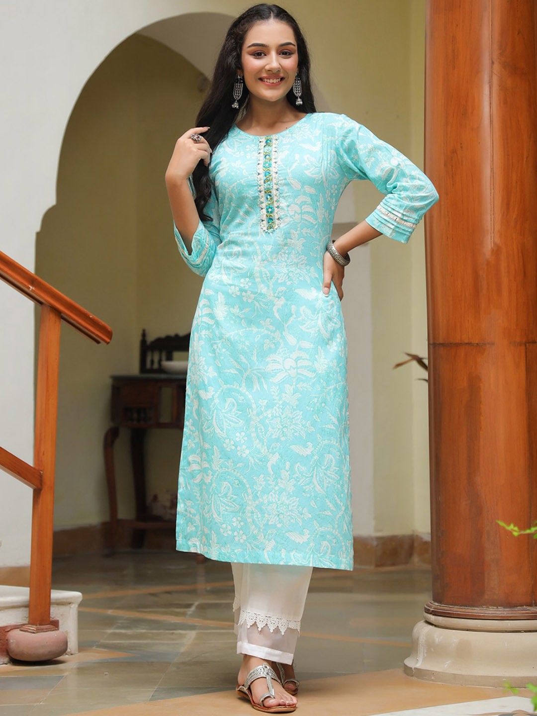 

Rain & Rainbow Floral Printed Straight Pure Cotton Kurta, Sea green
