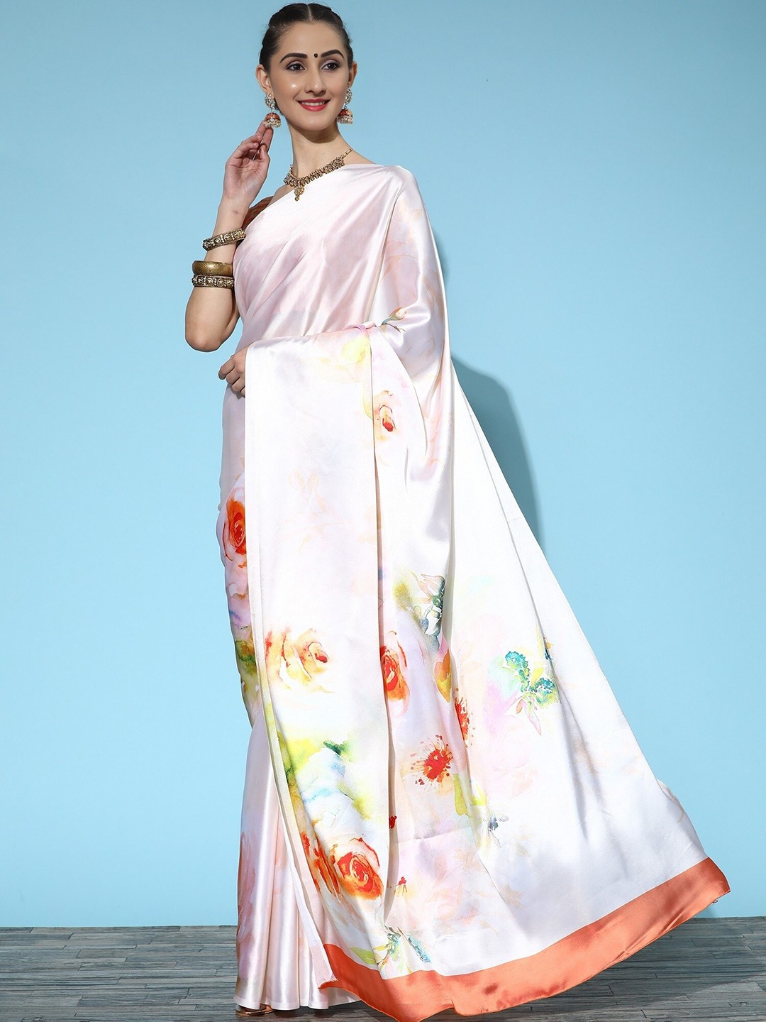 

Fevinaa Floral Printed Saree, Orange