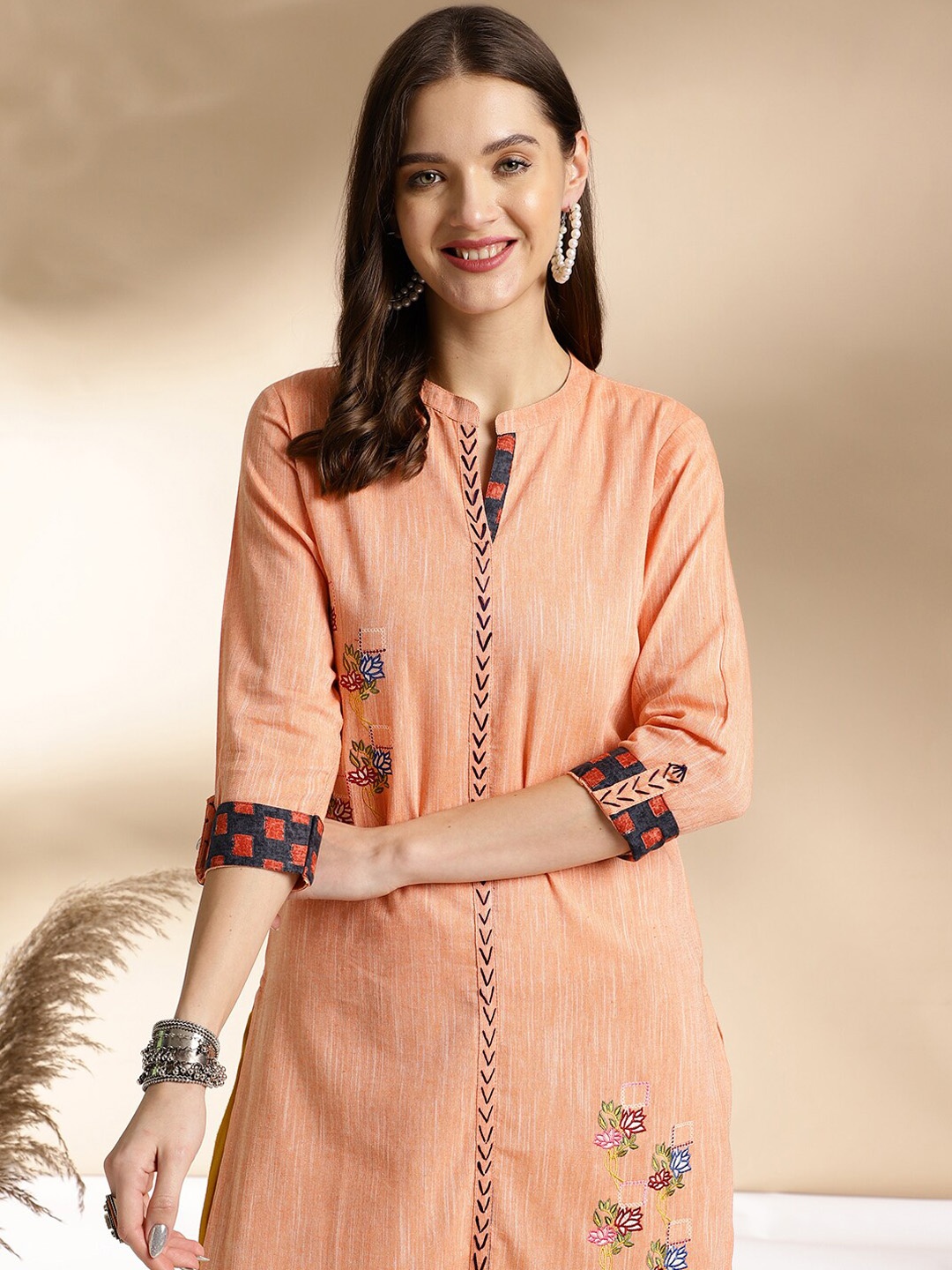 

Anouk Women Thread Work Kurta, Pink