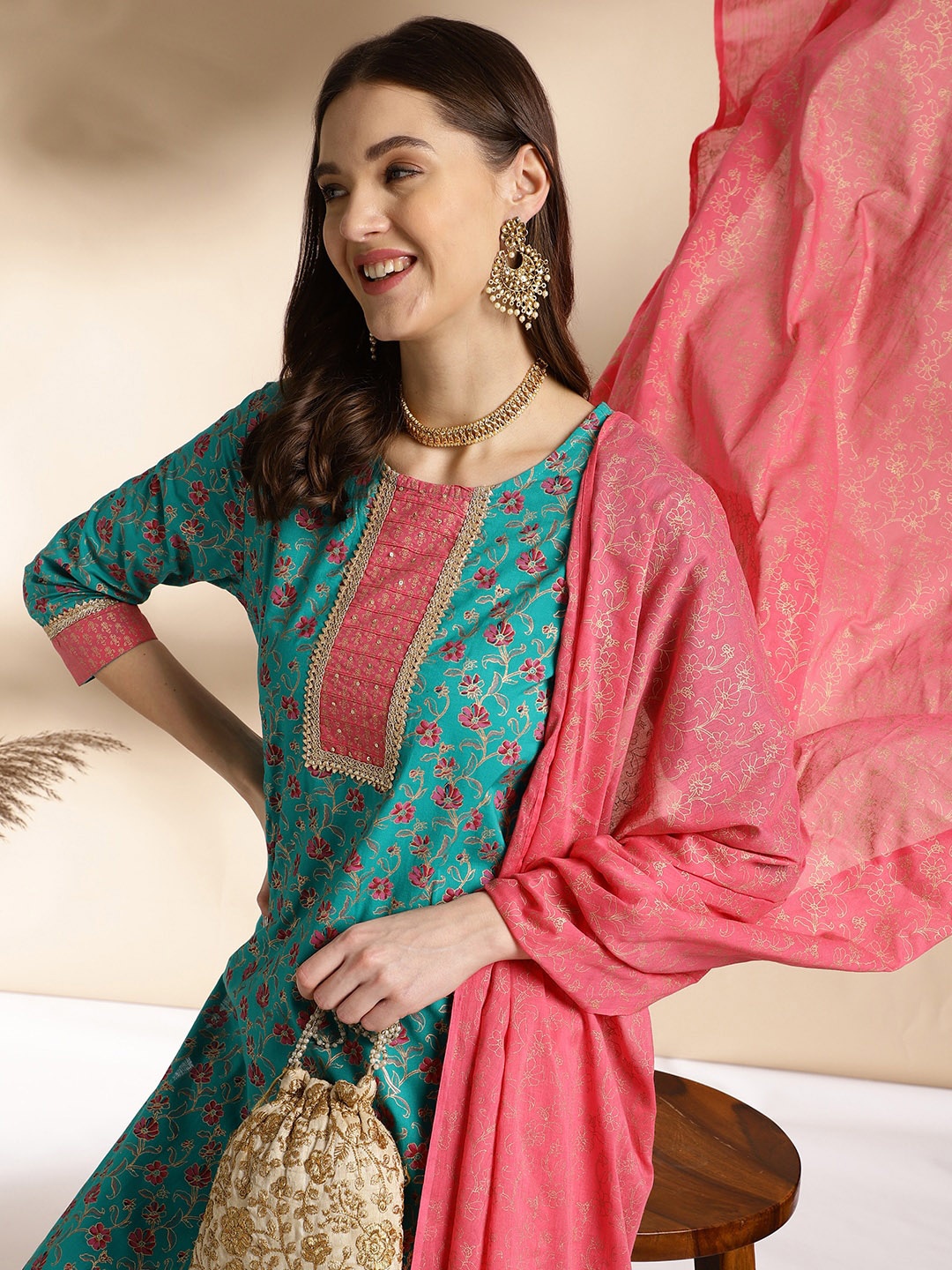 

Anouk Blue Floral Printed Pure Cotton Straight Kurta with Trousers & Dupatta, Turquoise blue