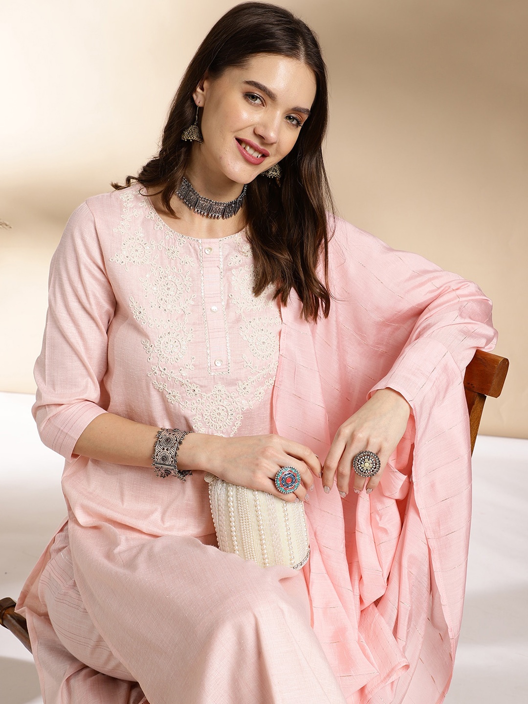 

Anouk Floral Embroidered Round Neck Straight Kurta with Trousers & Dupatta, Pink