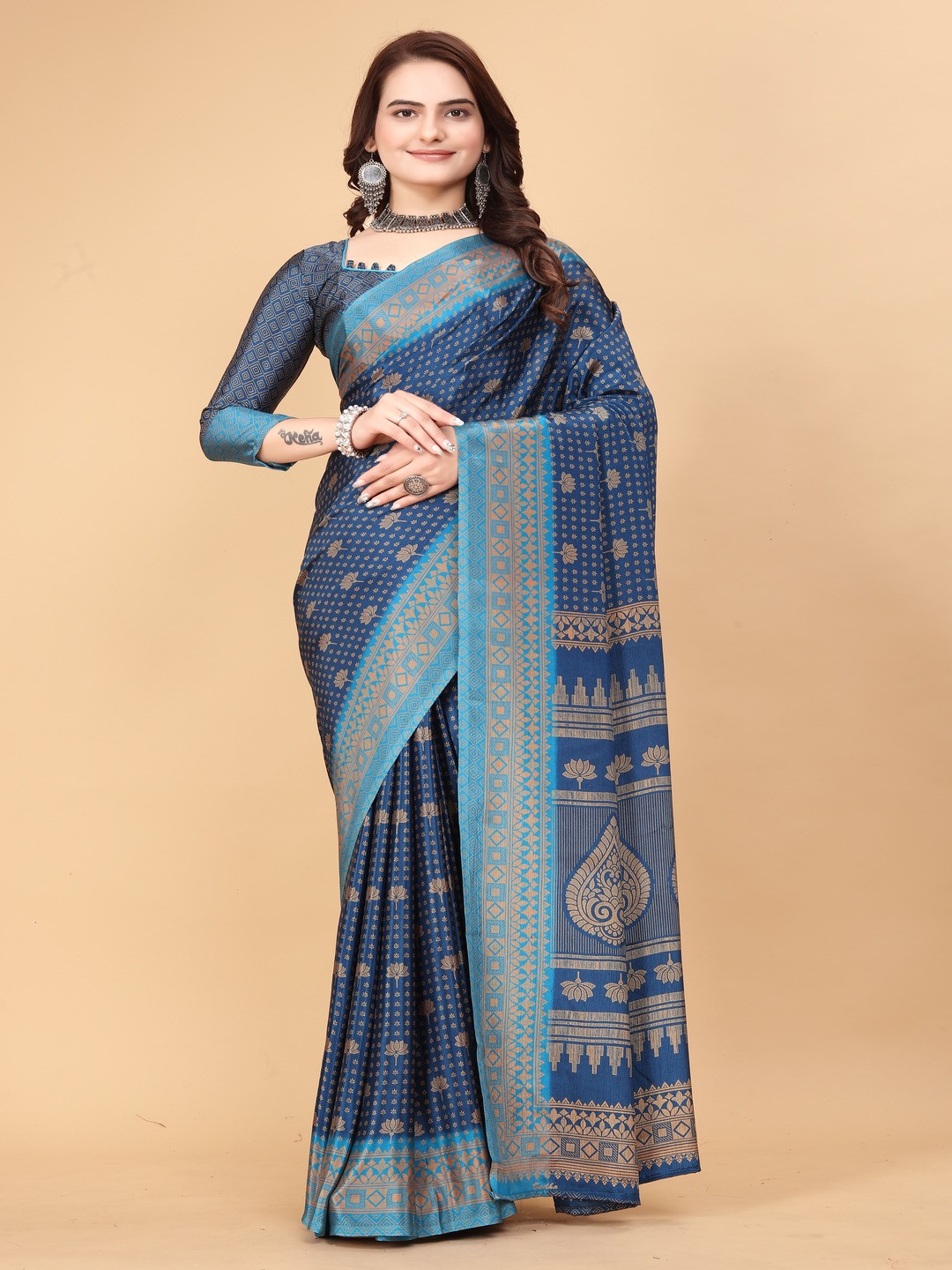 

Kandora Ethnic Motifs Woven Design Saree, Blue