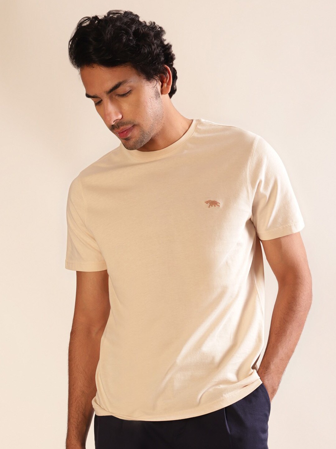 

Andamen Men Compact Cotton Yarn Crew T-shirt, Beige