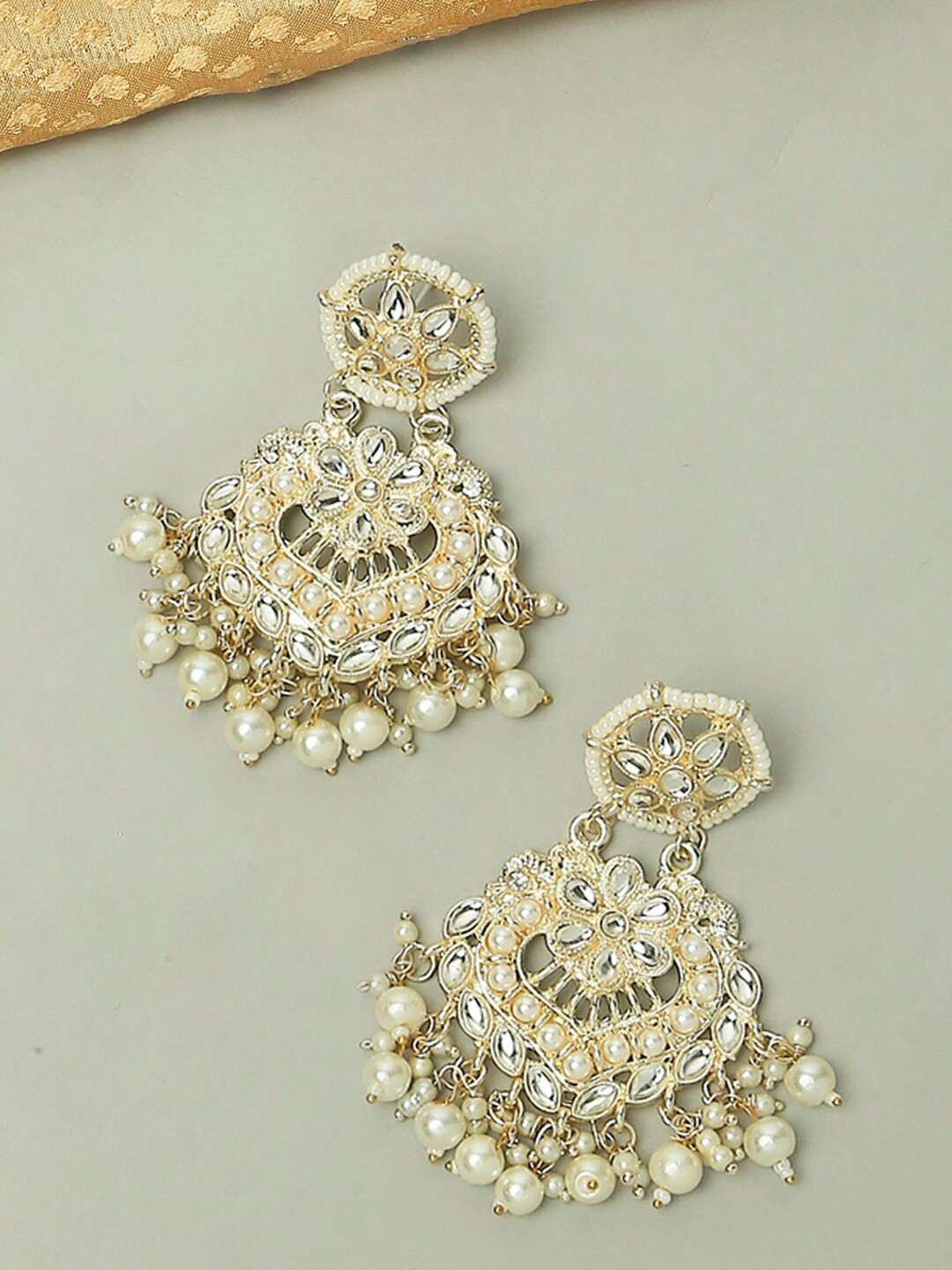 

OOMPH Kundan Studded & Beaded Floral Chandbalis, Gold