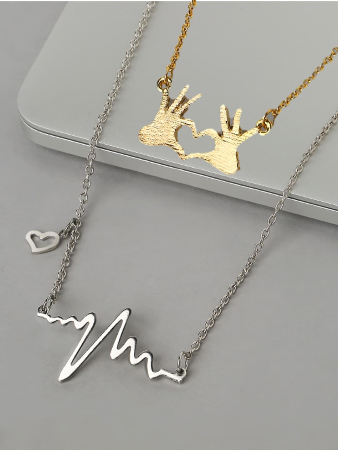 

OOMPH Set Of 2 Contemporary Pendants With Chains, Gold