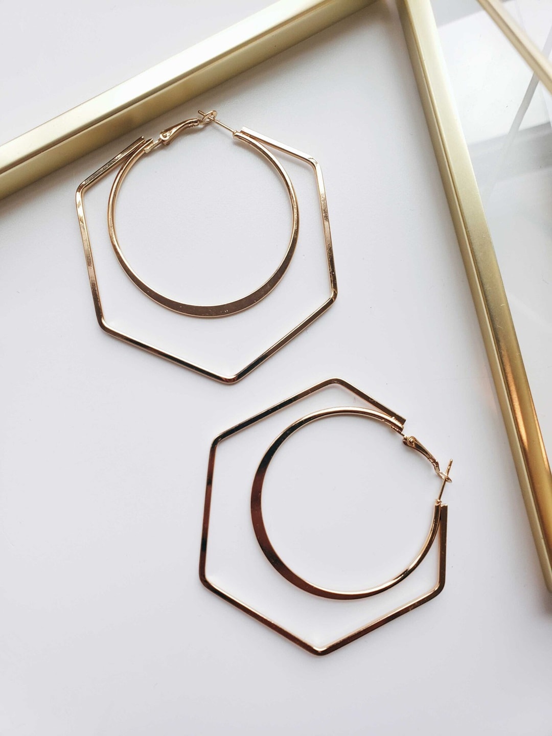 

OOMPH Geometric Hoop Earrings, Gold