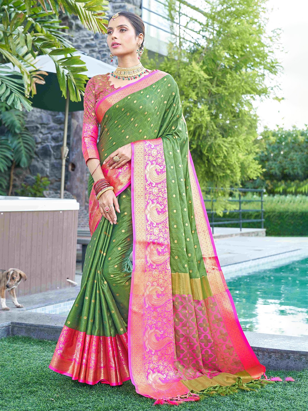 

SILKWEAR Ethnic Motifs Woven Design Zari Silk Cotton Kanjeevaram Saree, Green