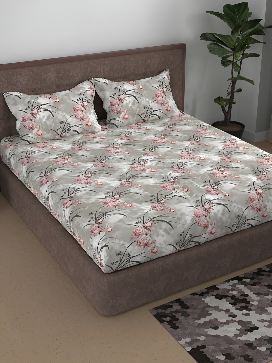 

Aura Grey & White Floral 180 TC Cotton Queen Bedsheet with 2 Pillow Covers