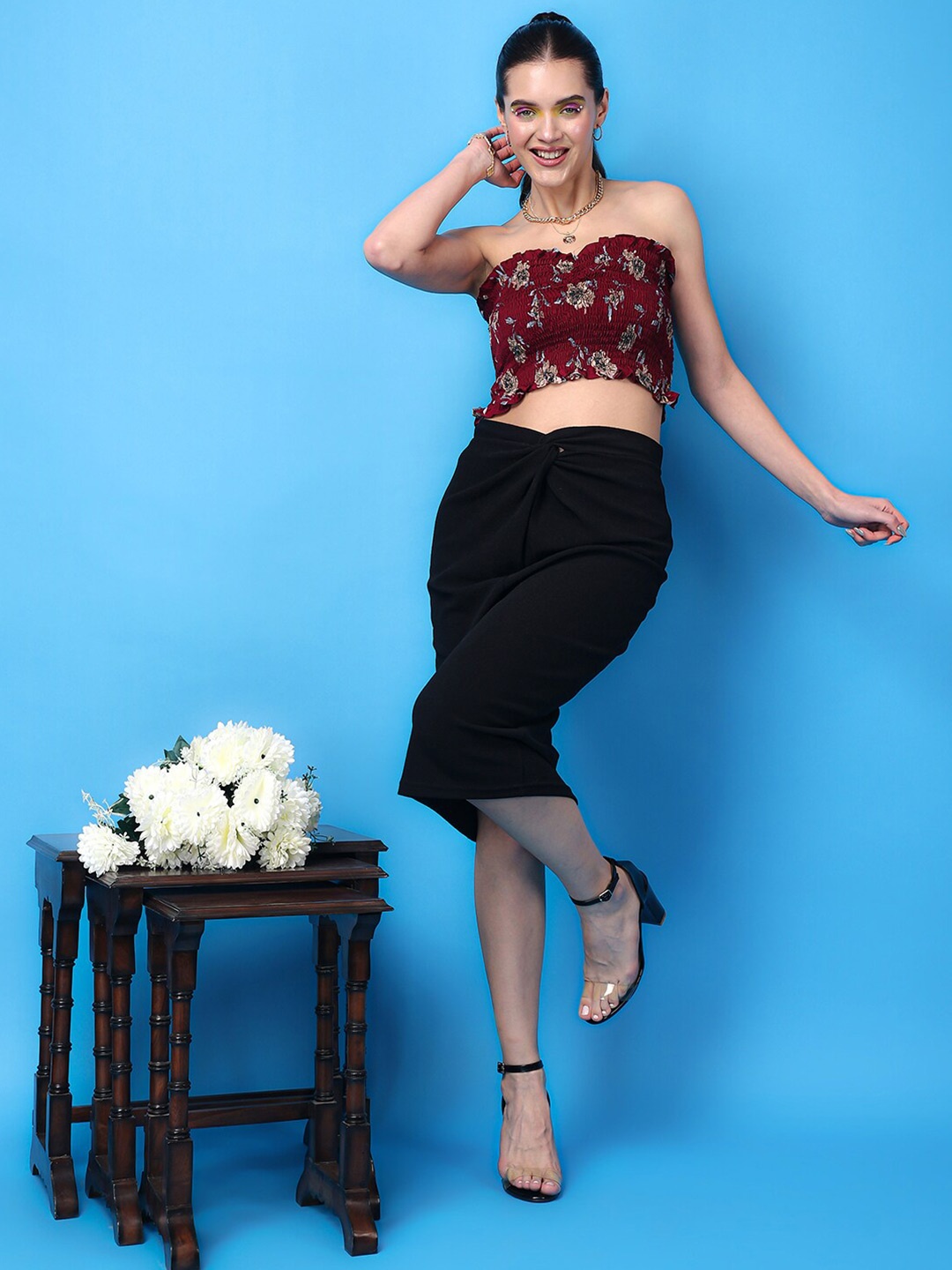 

SCORPIUS Floral Print Off-Shoulder Detachable Puff Sleeves Smocked Crepe Bardot Crop Top, Maroon