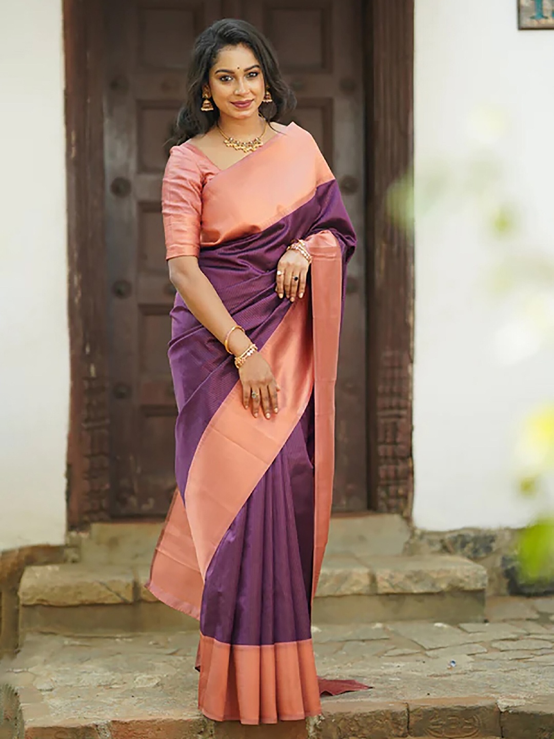 

BerMondsey Woven Design Zari Banarasi Saree, Purple