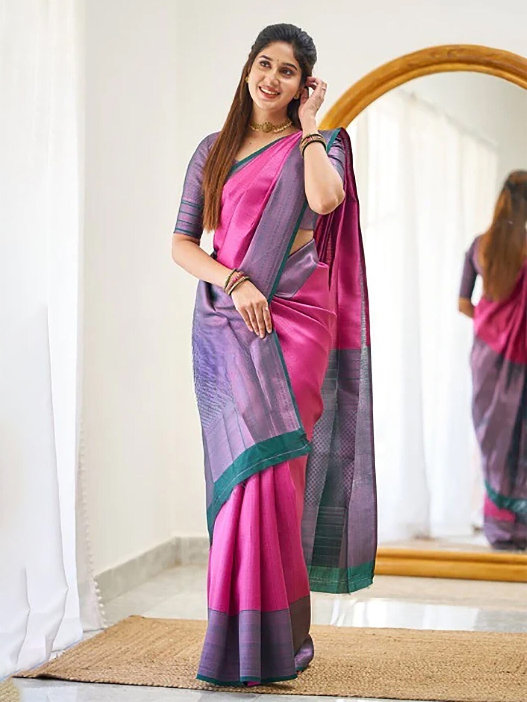 

BerMondsey Woven Design Zari Banarasi Saree, Pink