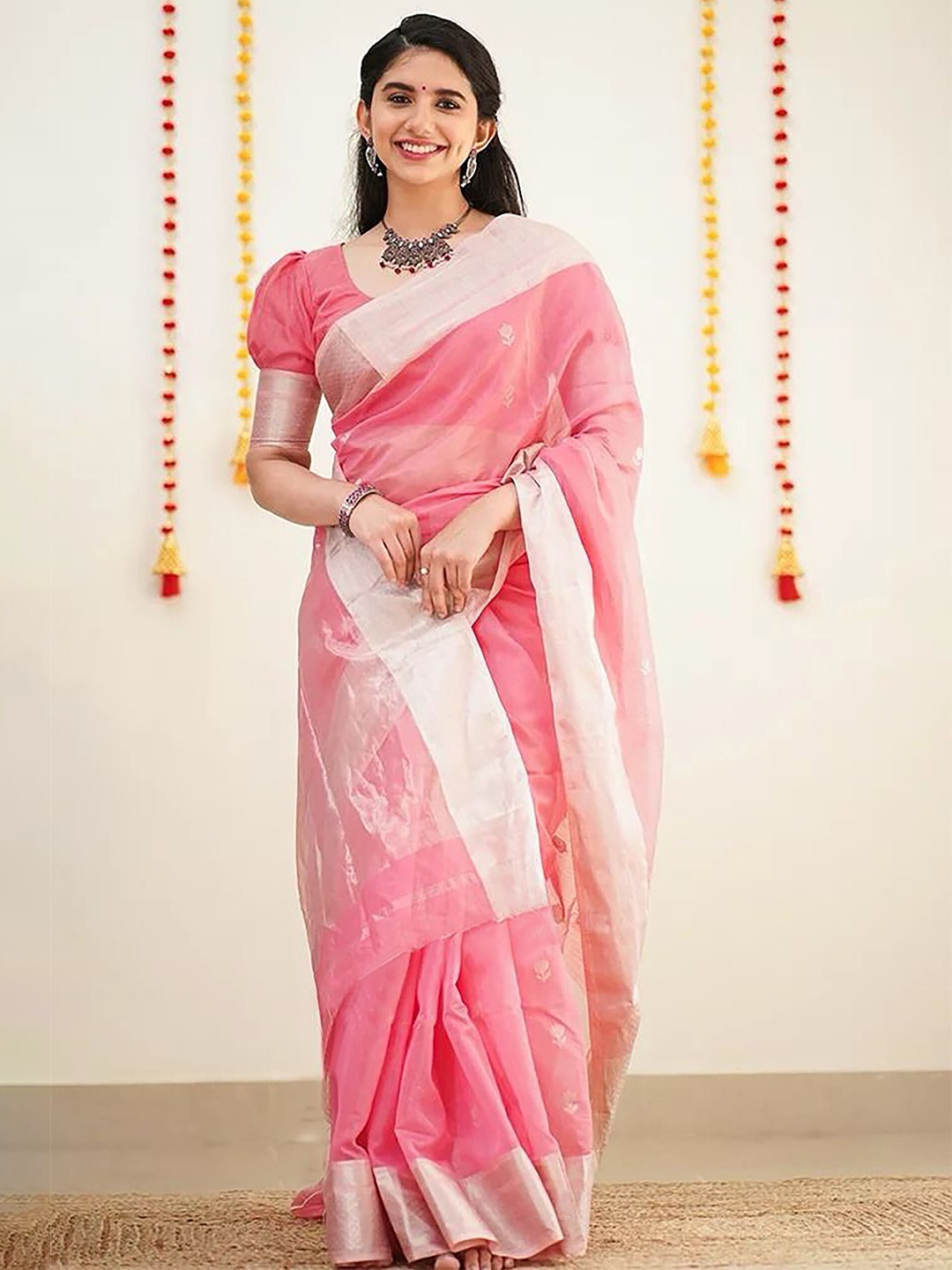 

BerMondsey Ethnic Motifs Woven Design Zari Banarasi Saree, Pink