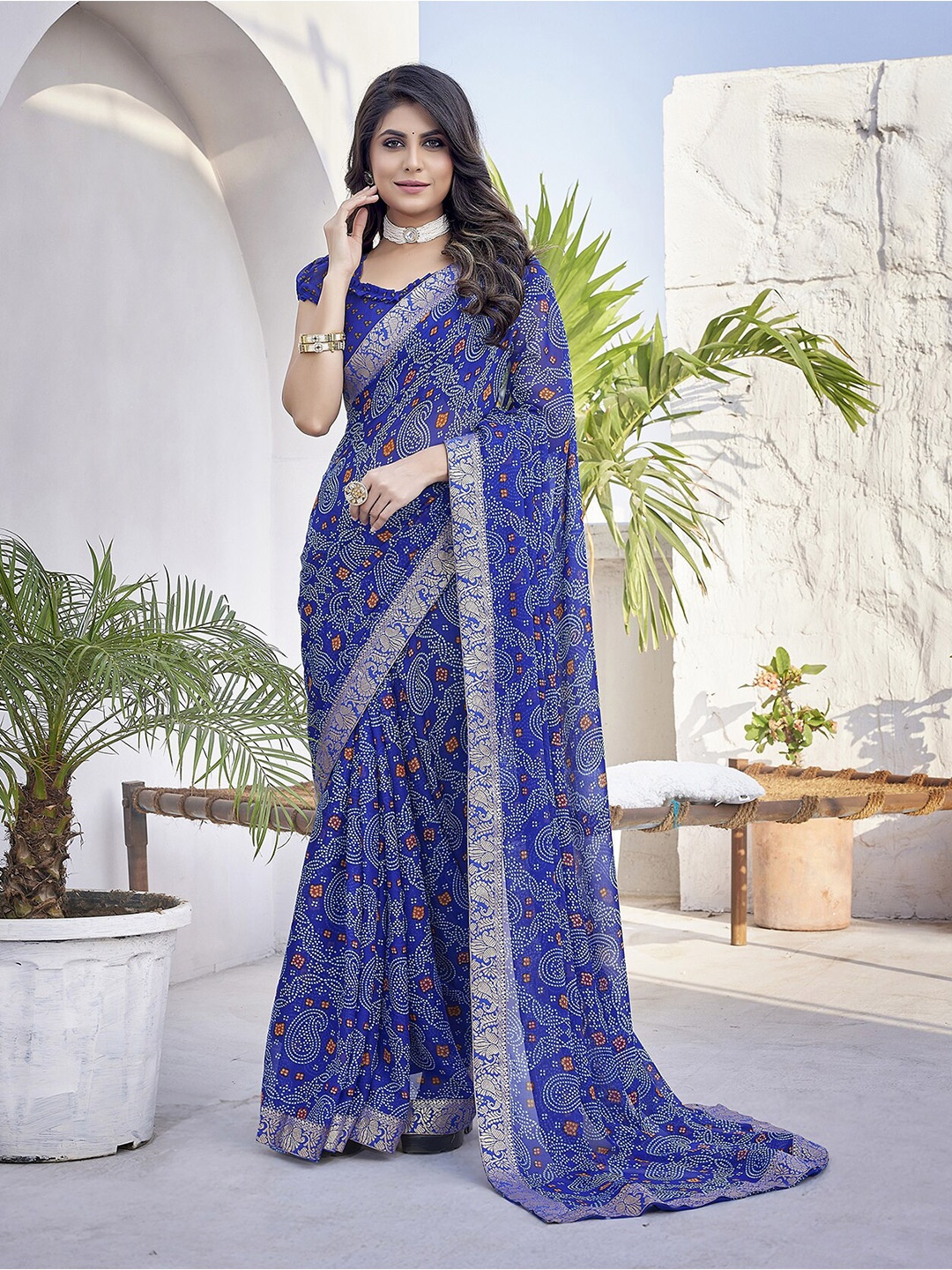 

MAGMINA Batik Printed Pure Georgette Banarasi Saree, Blue