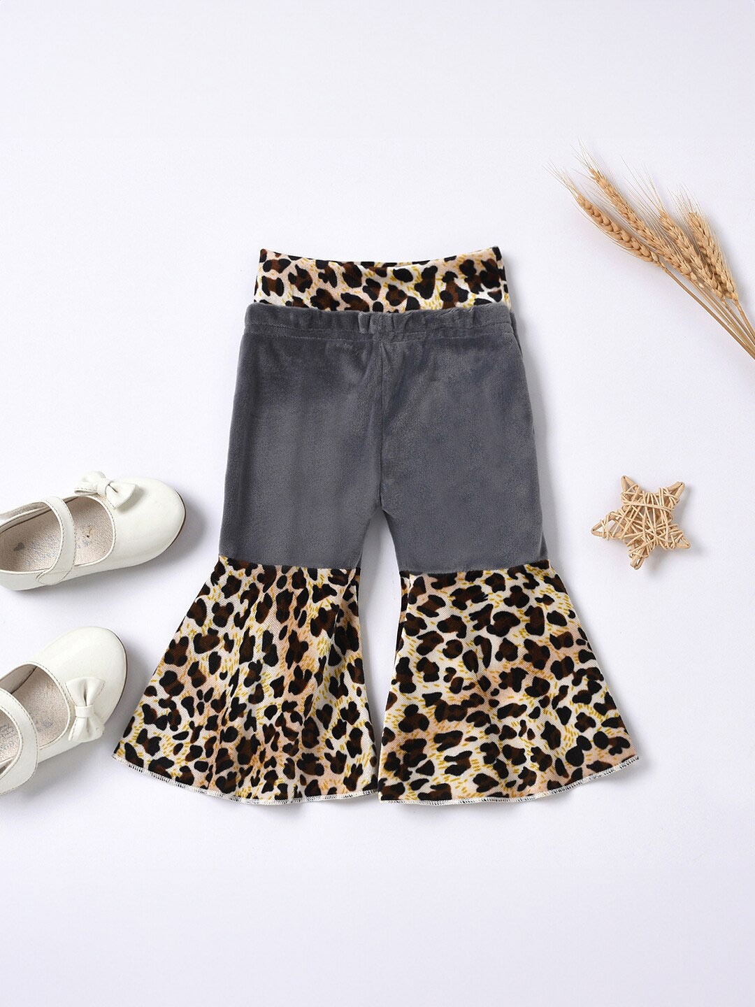 

StyleCast Grey Infant Girls Animal Printed Palazzos