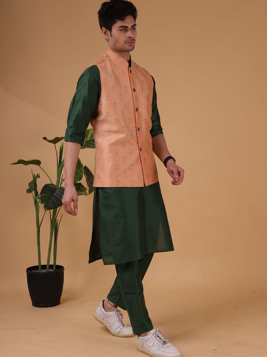 

SHIWAM ETHNIX Floral Printed Lightweight Tailored Jacket, Orange