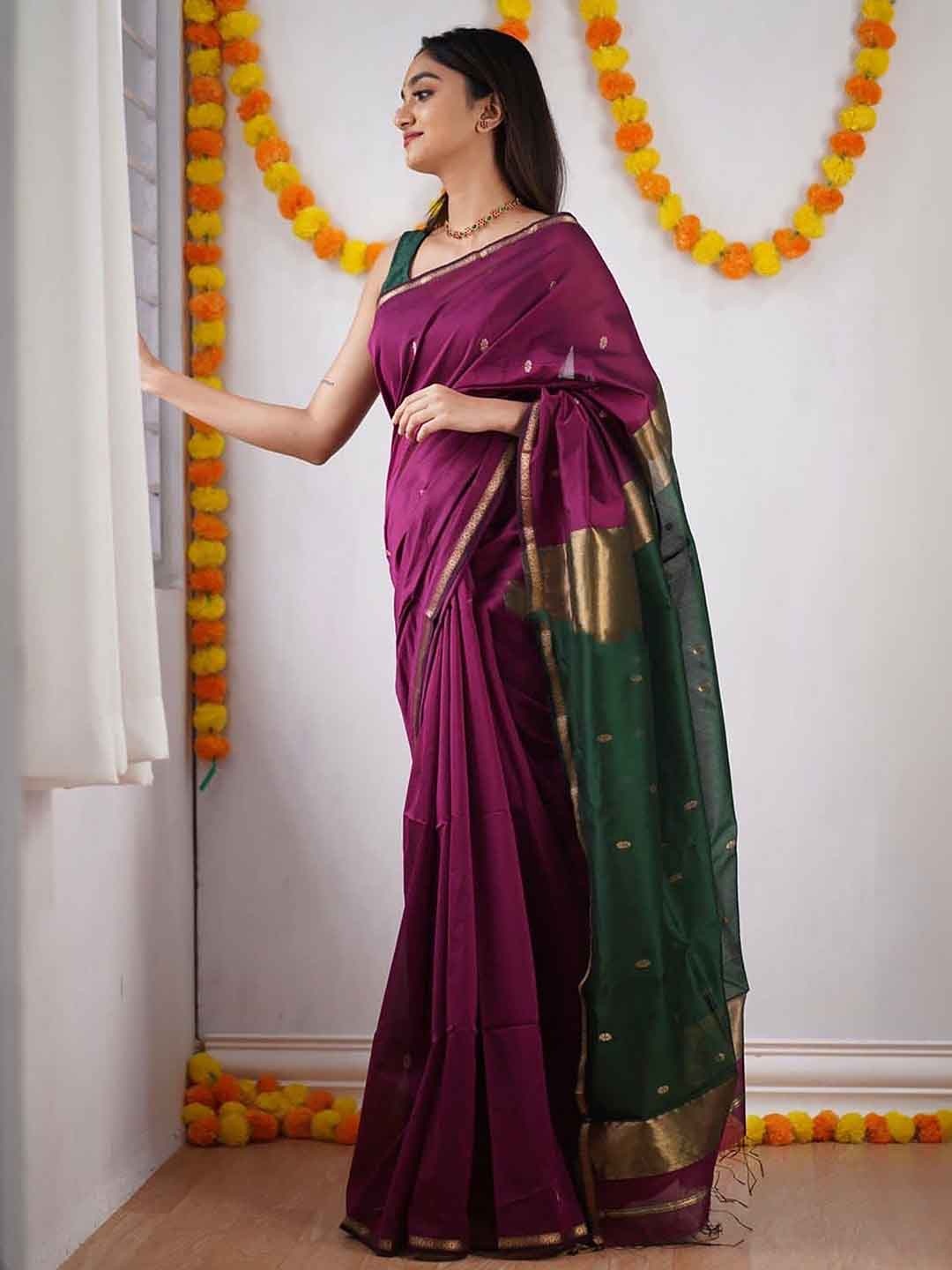 

BerMondsey Floral Woven Design Zari Cotton Silk Banarasi Saree, Maroon
