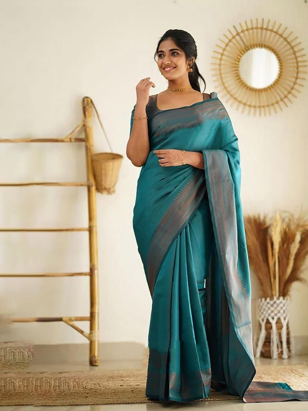 

BerMondsey Zari Banarasi Saree, Blue