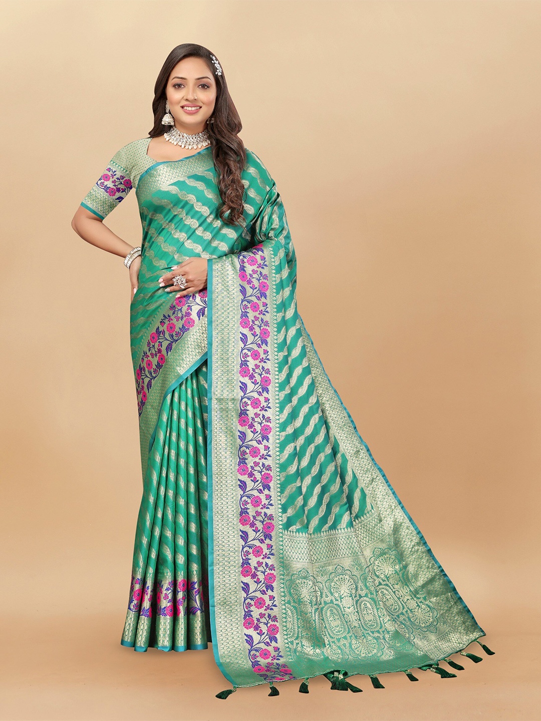 

DHANDAI FASHION Ethnic Motifs Woven Design Zari Banarasi Saree, Green