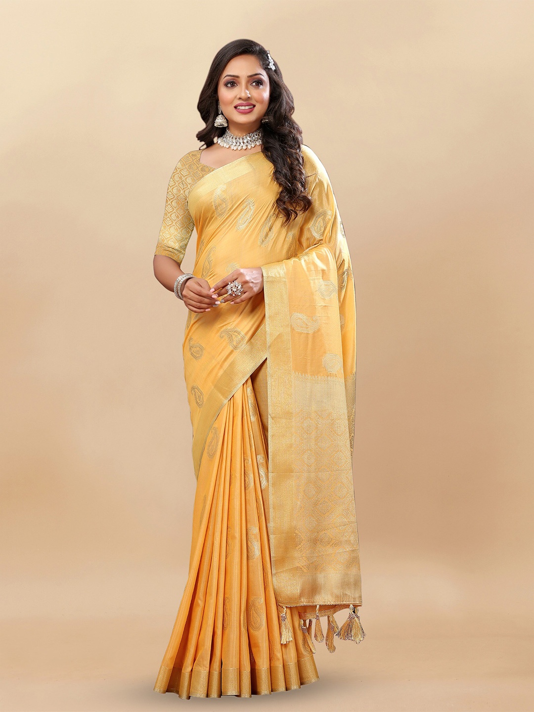 

DHANDAI FASHION Paisley Woven Design Zari Banarasi Saree, Yellow