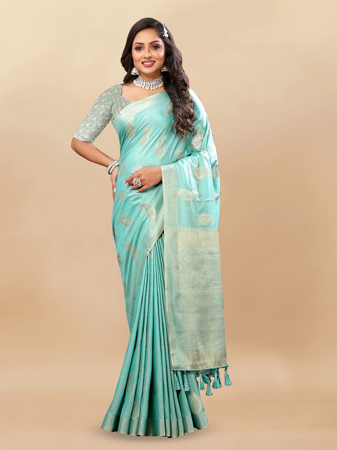 

DHANDAI FASHION Paisley Woven Design Zari Banarasi Saree, Turquoise blue