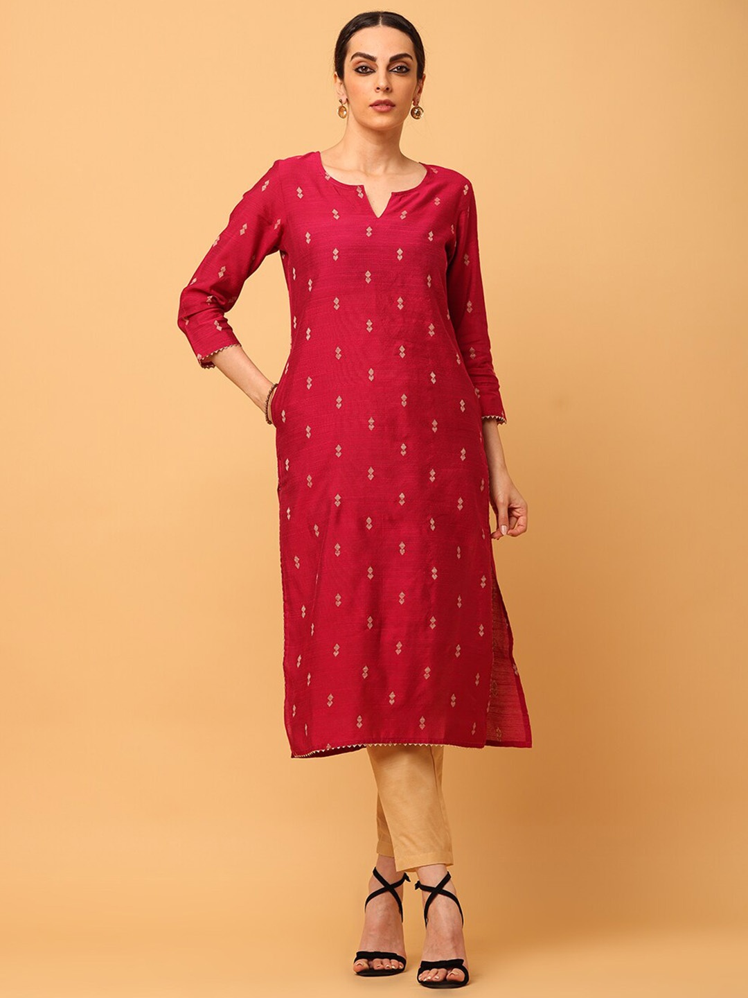 

aayusika Geometric Woven Design Regular Gotta Patti Kurta with Trousers, Red