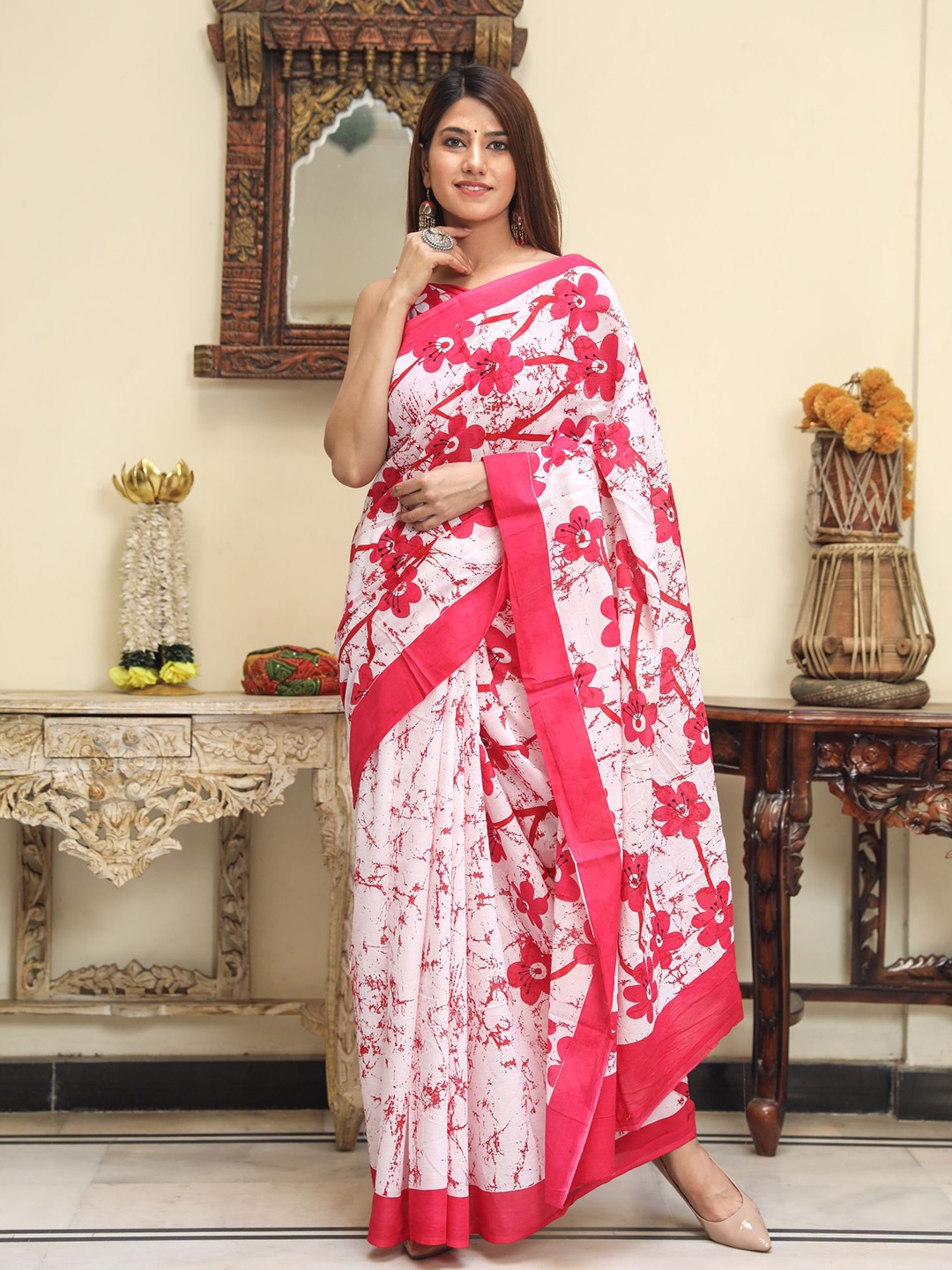 

clothonus Ethnic Motifs Pure Cotton Block Print Saree, White