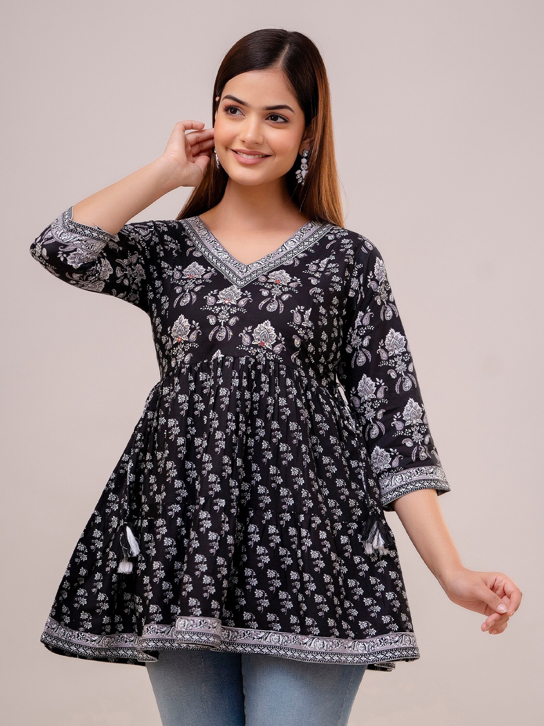 

OMASK Ethni Motifs Printed V-Neck Pure Cotton A-Line Kurti, Black