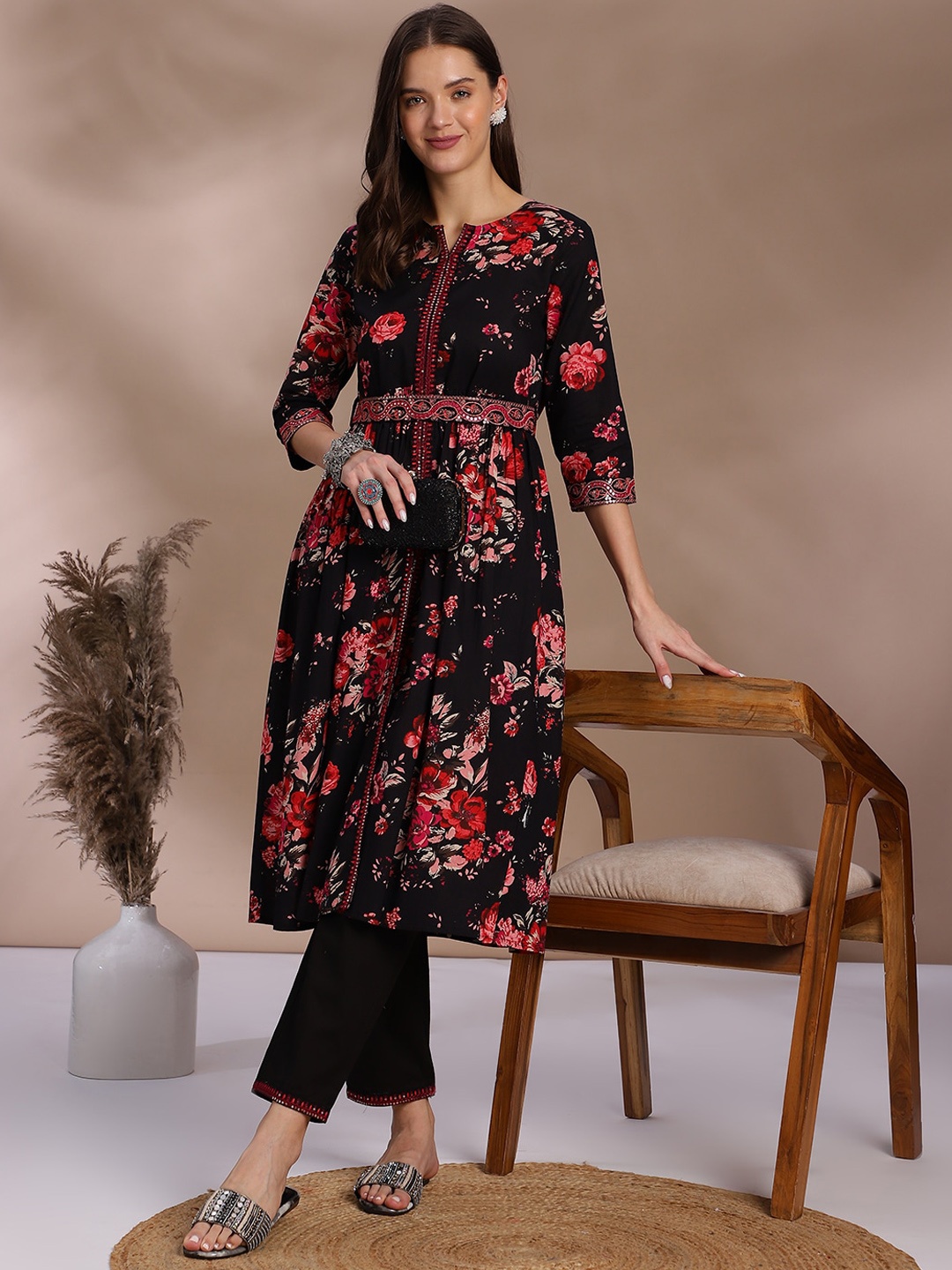 

OMASK Floral Printed Round Neck Sequinned Pure Cotton Kurta with Trousers, Black