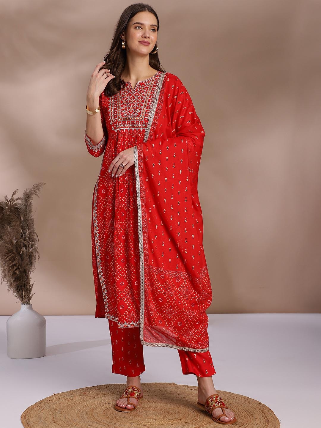 

OMASK Round Neck Bandhani Embroidered Regular Kurta with Palazzos & With Dupatta, Red