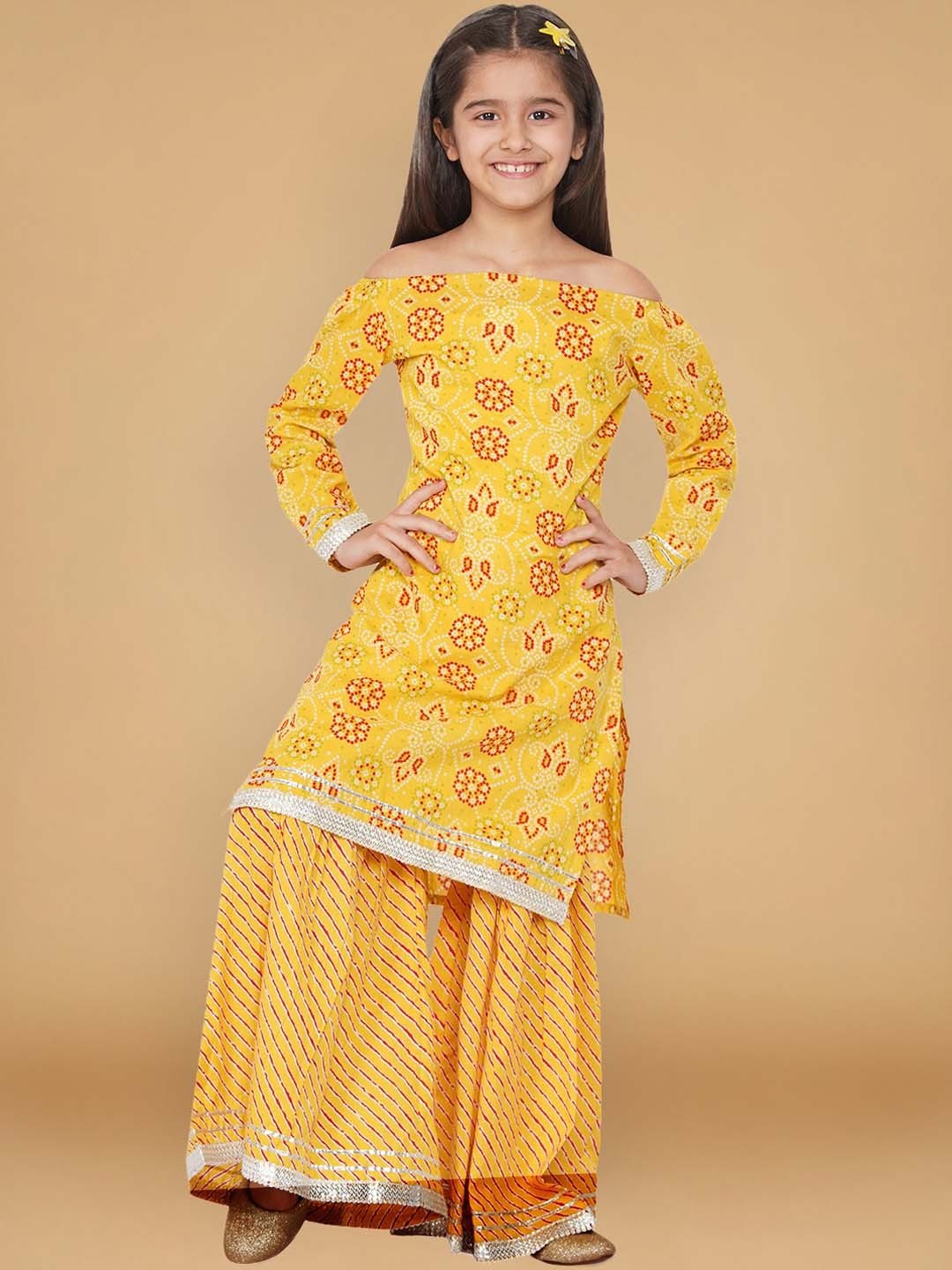 

Aks Kids Girls Floral Printed Off-Shoulder Pure Cotton Kurta With Sharara, Yellow