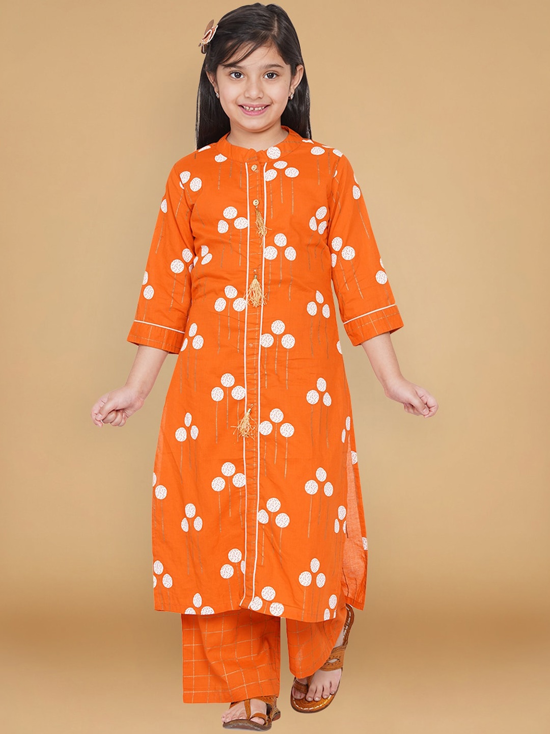 

Aks Kids Girls Printed Mandarin Collar Pure Cotton Kurta With Palazzos, Orange