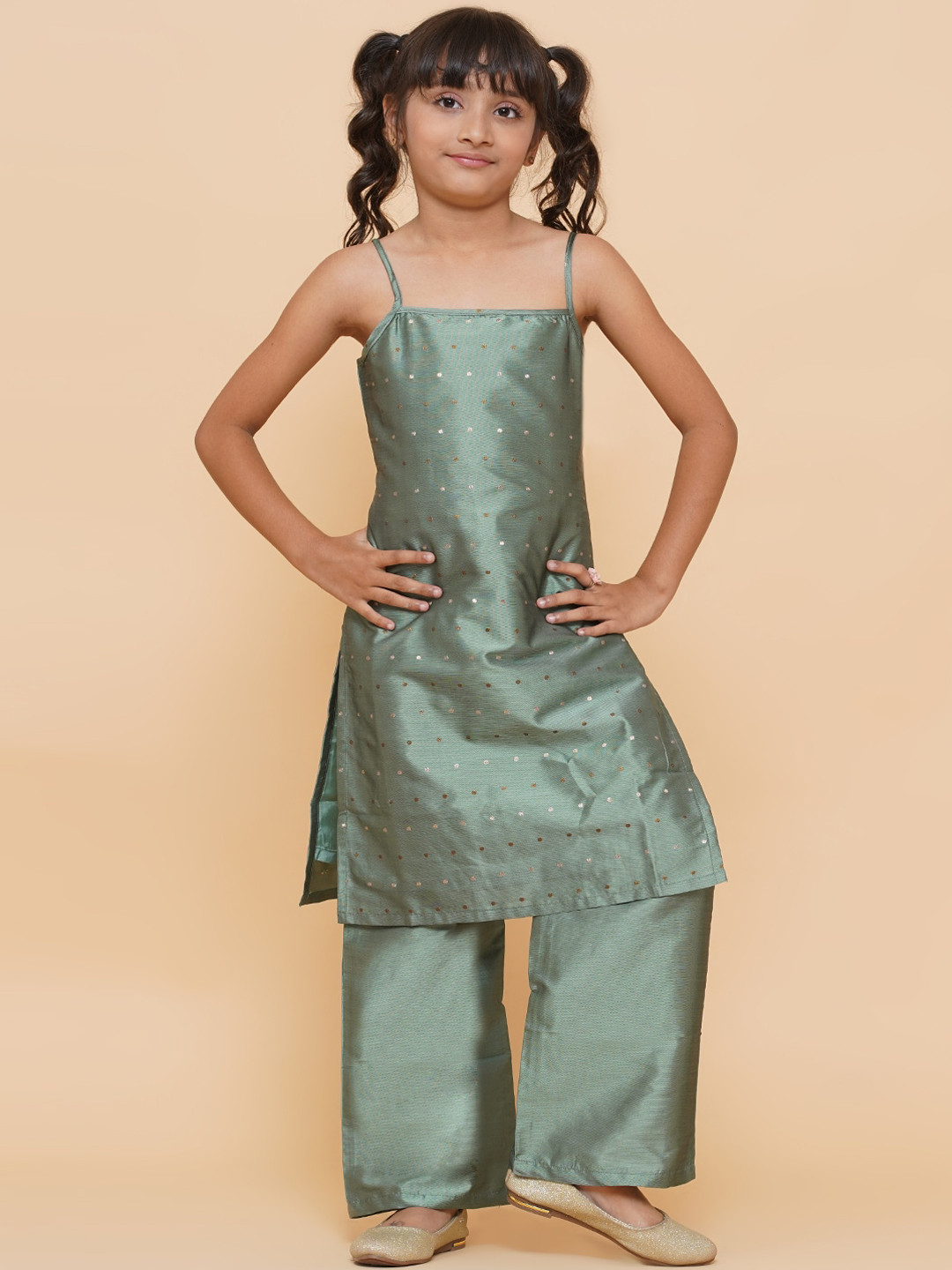 

Aks Kids Girls Woven Design Square Neck Shoulder Straps Sequinned Kurta With Palazzos, Green