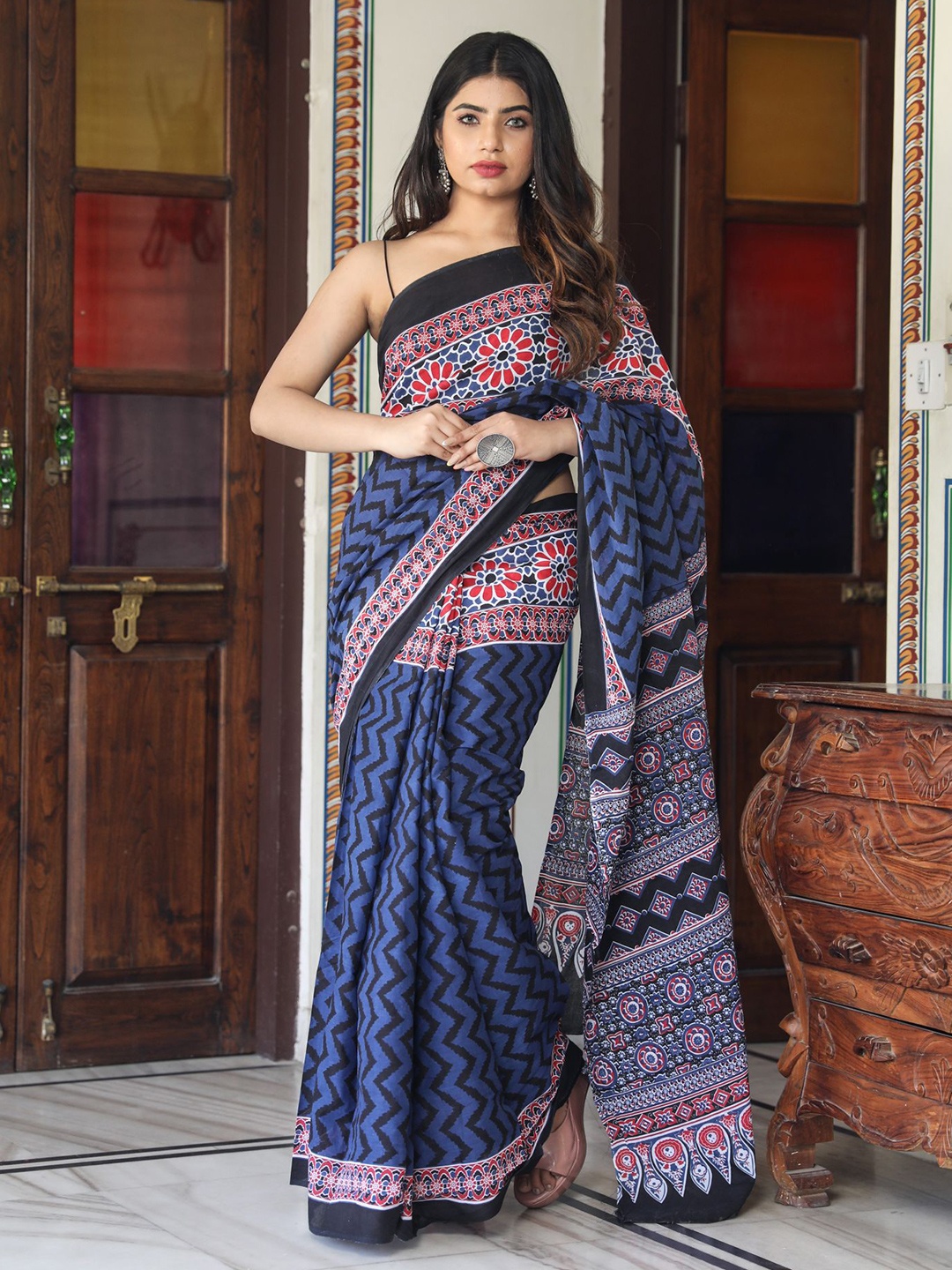 

JALTHER Ethnic Motifs Block Printed Saree, Blue