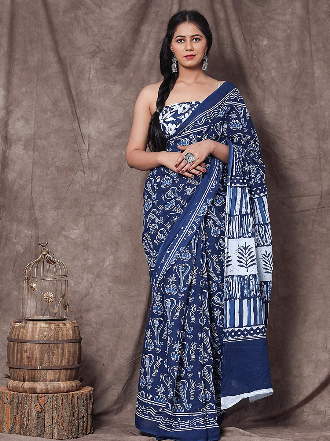 

JALTHER Ethnic Motifs Block Print Saree, Blue